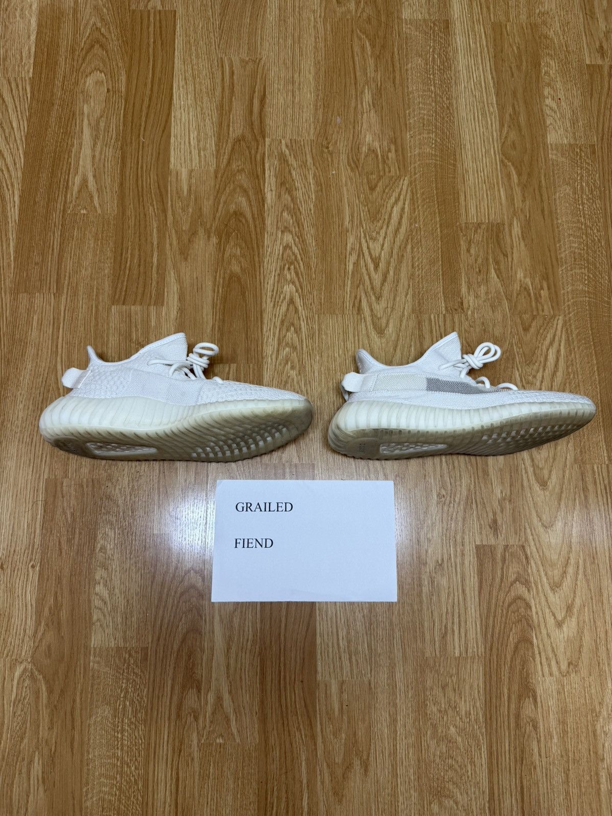 Yeezy Yeezy 350 V2 Bone Size US 9.5 / EU 42-43 - 8 Thumbnail