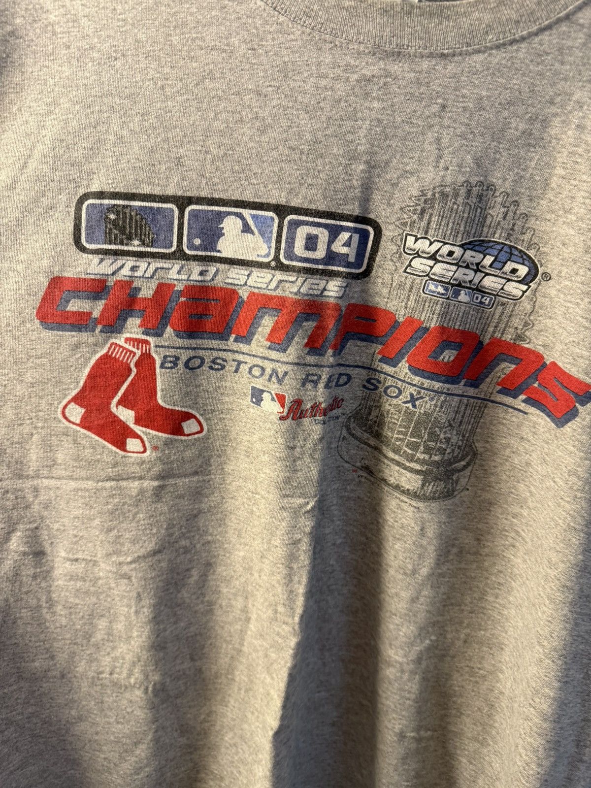 MLB vintage ‘04 boston red sox world series champions tee Size US XL / EU 56 / 4 - 2 Thumbnail