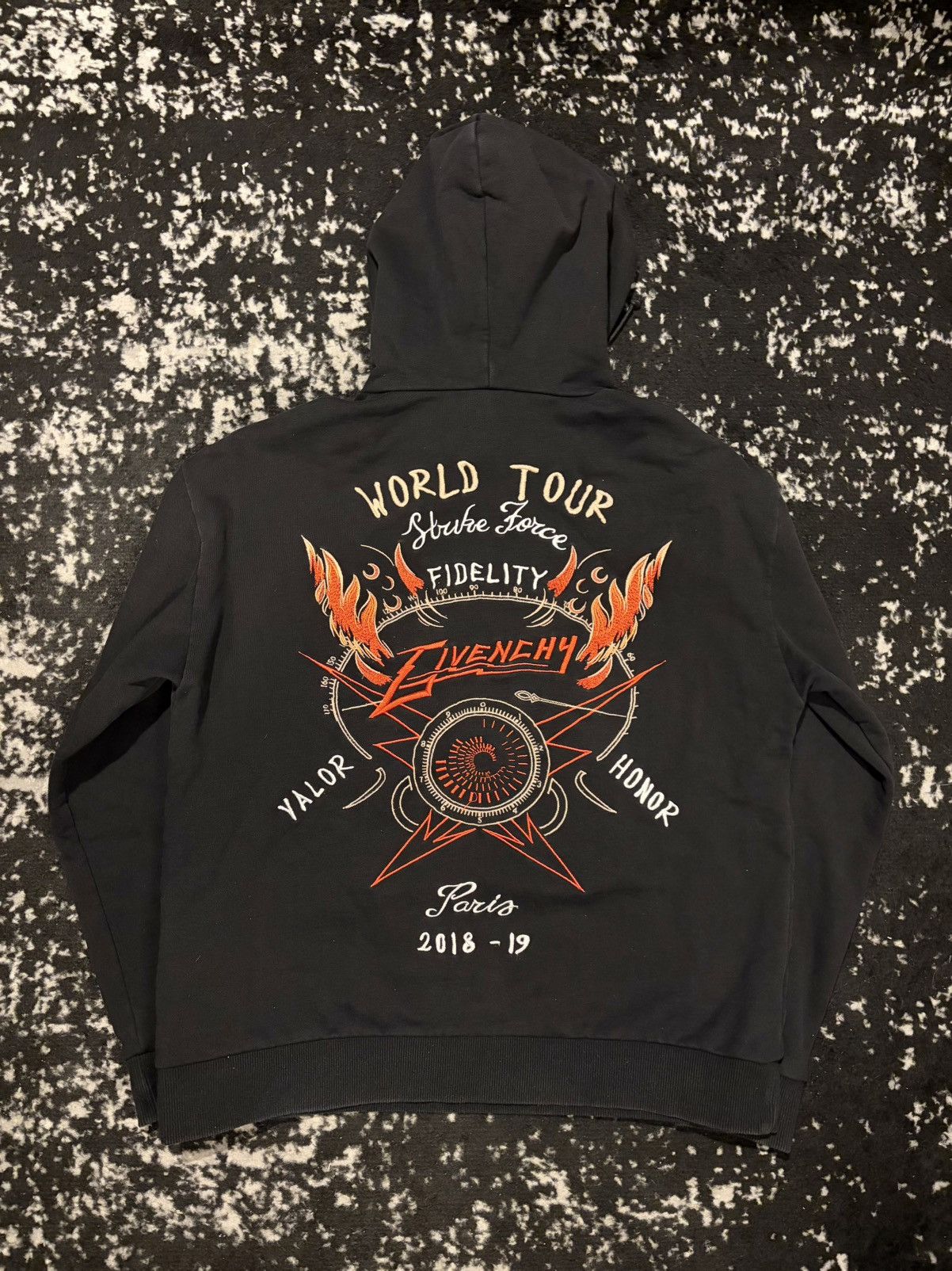 Givenchy Givenchy Sweatshirt Hoodie World Tour Size US S / EU 44-46 / 1 - 7 Thumbnail