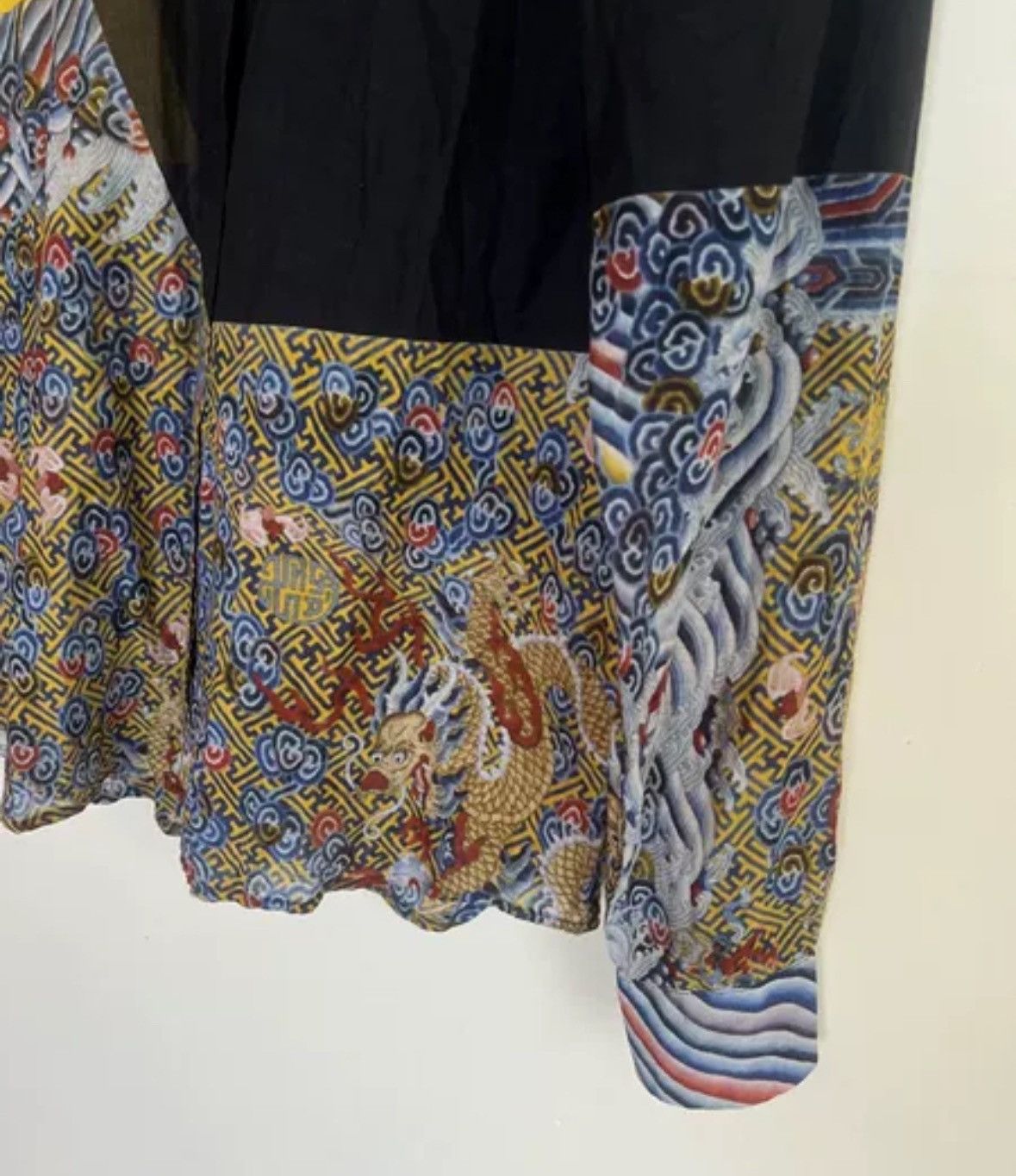 Dries Van Noten Dries van noten Dragon pattern Xiangyun shirt 2412-Nextarrow Size US M / EU 48-50 / 2 - 4 Thumbnail