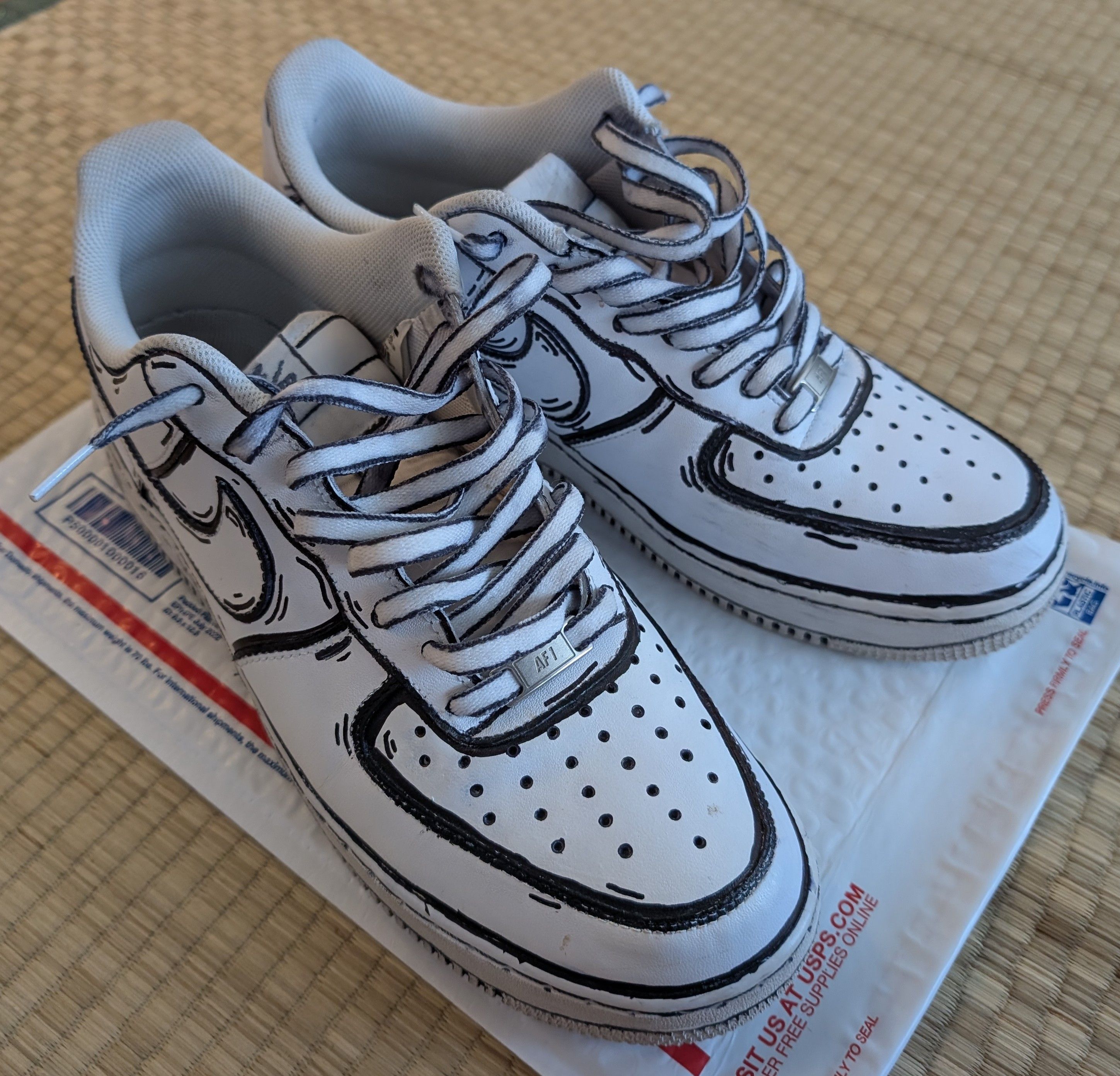 Nike AF1 Air Force One 315122-111 Cartoon Stencil Sneakers