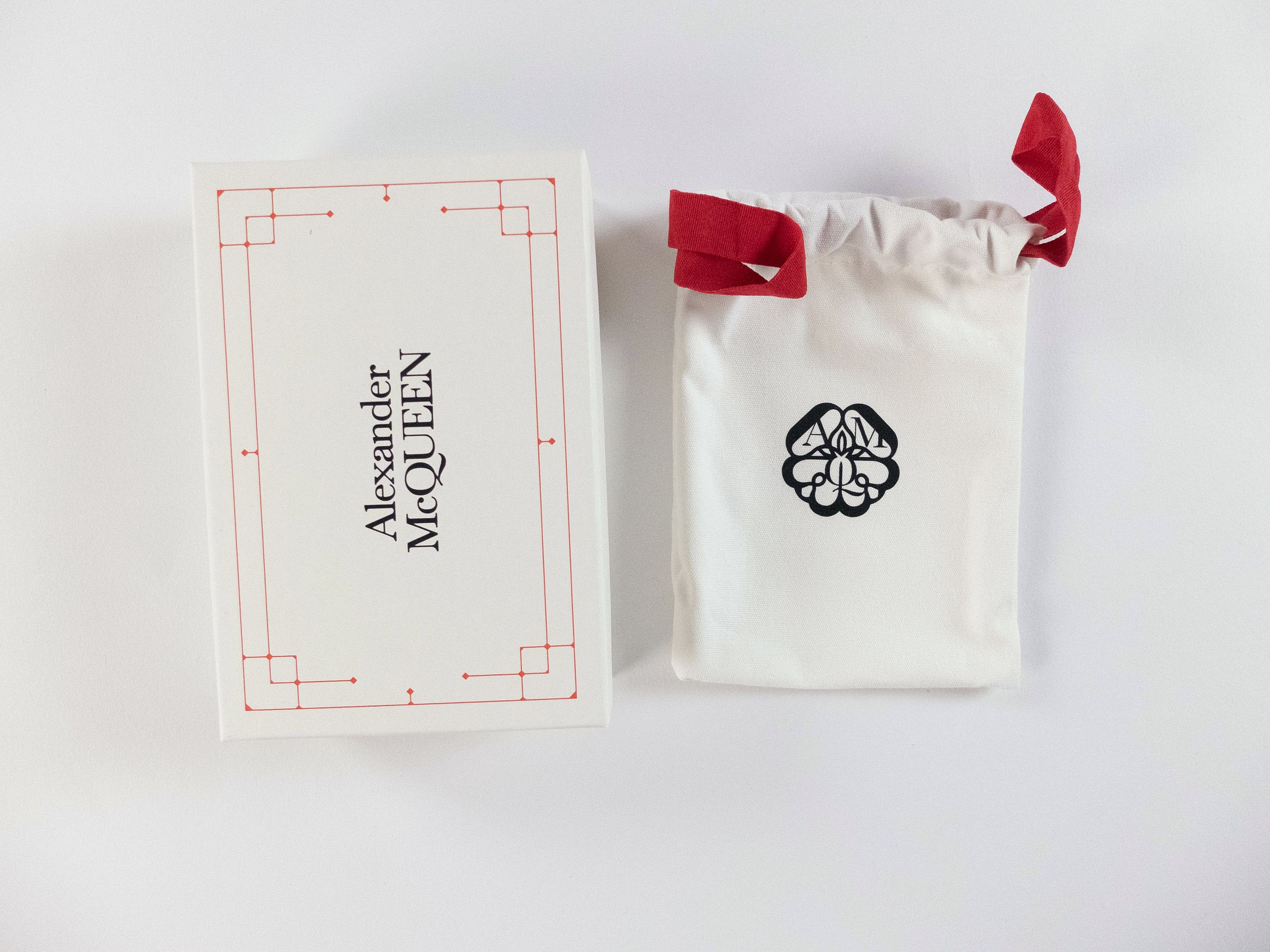 Alexander McQueen ALEXANDER MCQUEEN beige graffiti logo leather card holder q Size ONE SIZE - 7 Thumbnail