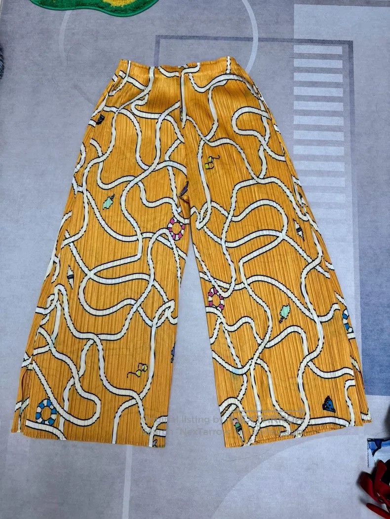 Issey Miyake Issey Miyake Yellow Wide-Leg Pants Size 26" / US 2 / IT 38 - 2 Thumbnail