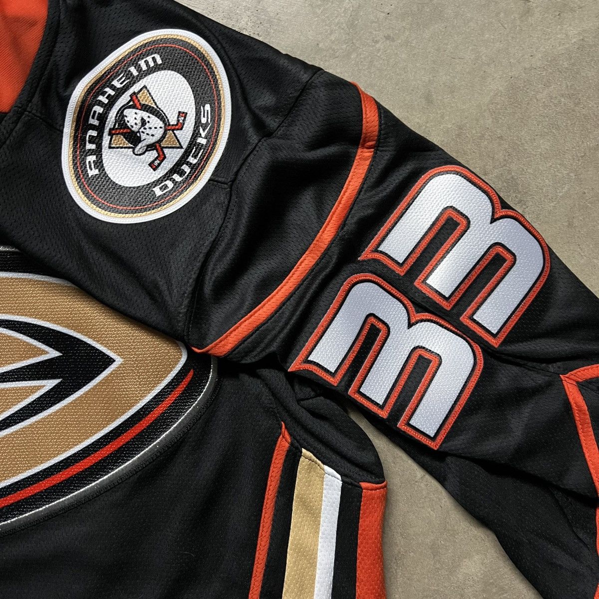 NHL 2018 NHL A. Ducks JAKOB SILFVERBERG #33 Hockey Jersey Size US M / EU 48-50 / 2 - 4 Thumbnail