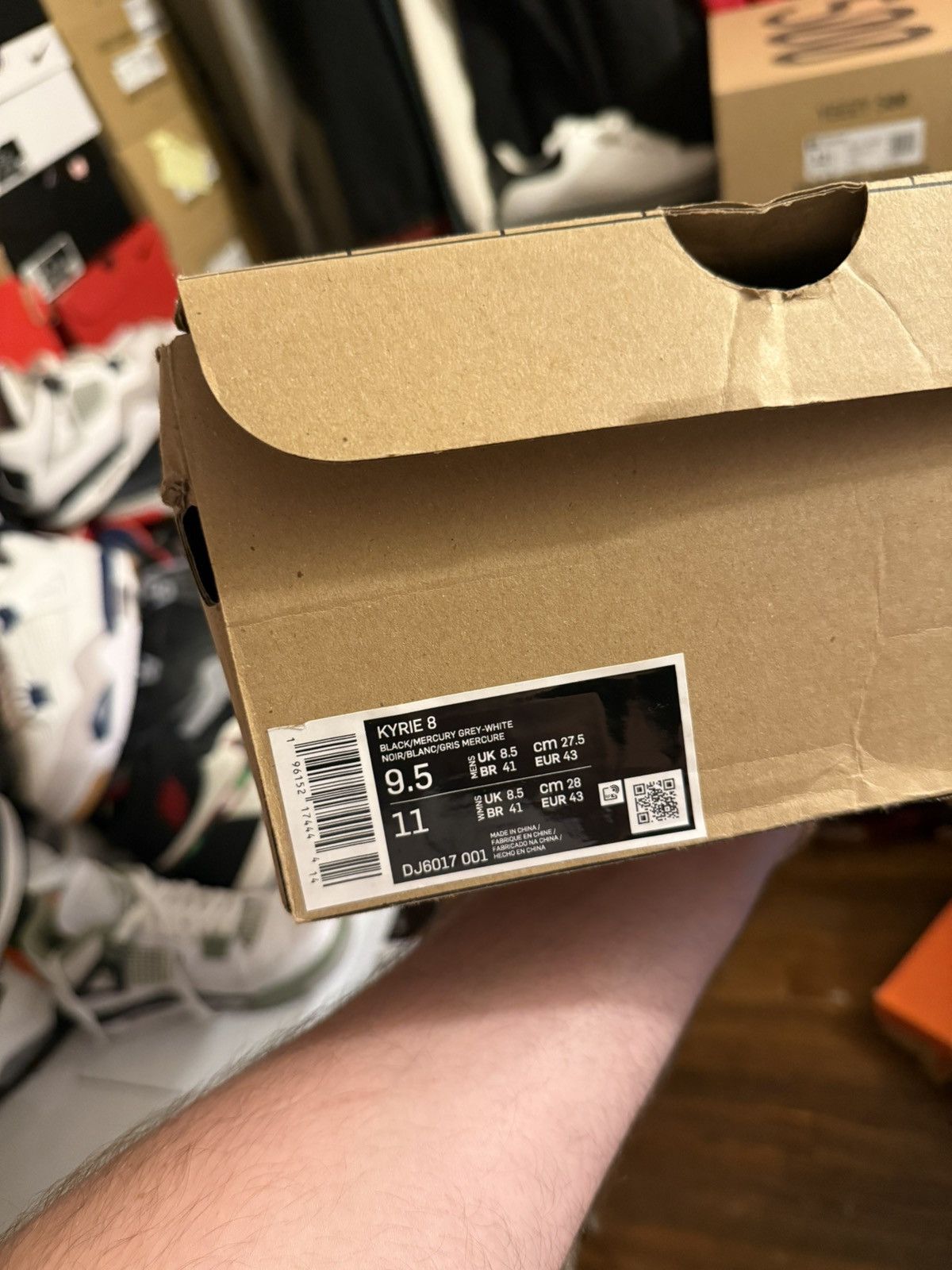 Nike Kyrie 9 sz 9.5 ds Size US 9.5 / EU 42-43 - 2 Thumbnail