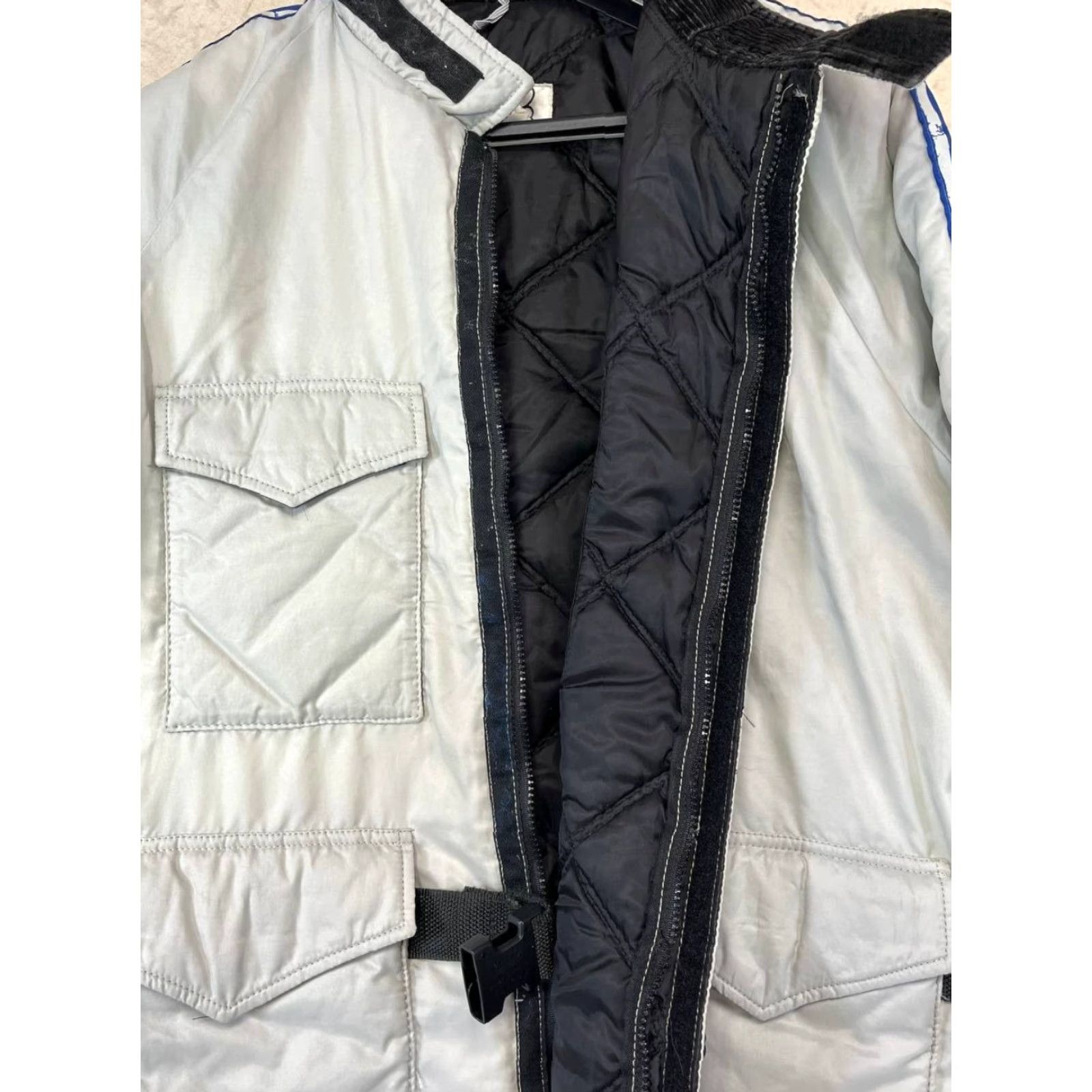 Vintage Tour Master Men’s Jacket Overcoat Downfill Hooded XL Gray Regular Zip Pockets Winter Outdoor Hiking Camping Casual Travel Size US XL / EU 56 / 4 - 6 Thumbnail