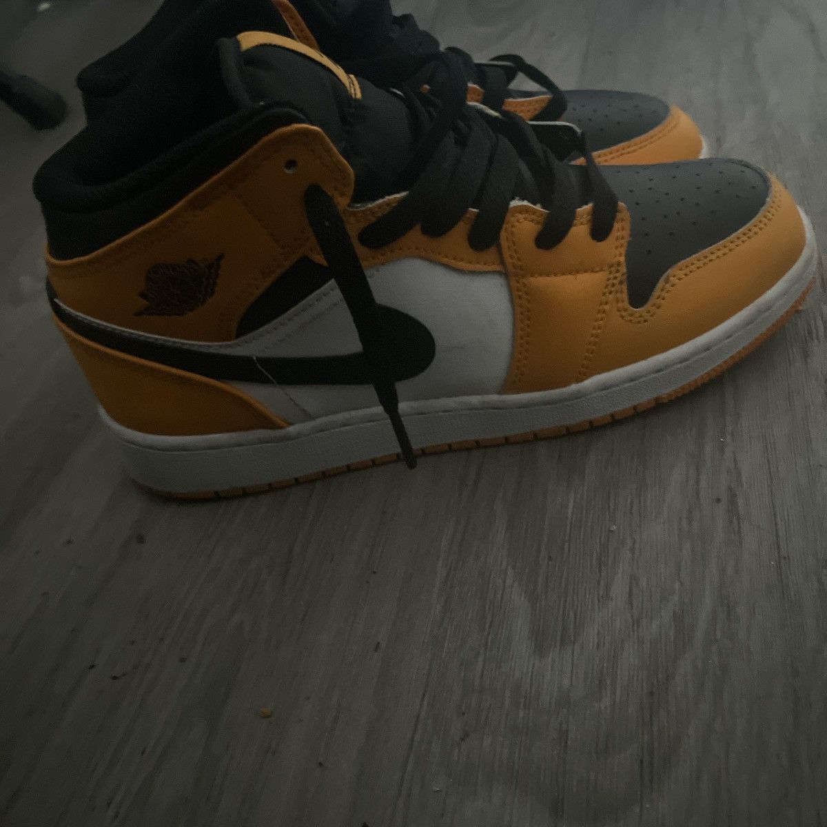 Jordan Brand Jordan 1s Size US 6 / EU 39 - 6 Thumbnail