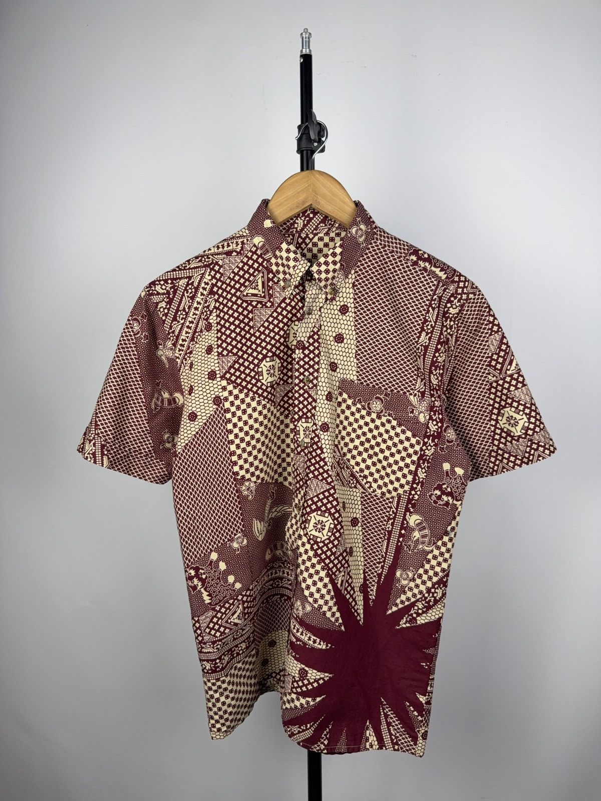 Japanese Brand × Vintage Vintage 00s Tribal Print Short Sleeve Shirt Size US M / EU 48-50 / 2 - 1 Thumbnail