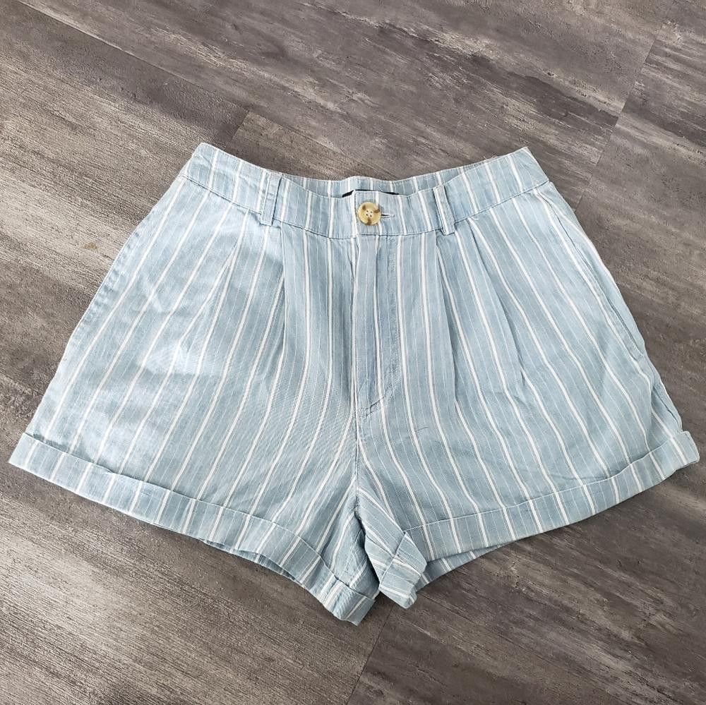 Forever 21 Light Blue Striped F21 High Waisted Short Size 26" / US 2 / IT 38 - 1 Thumbnail