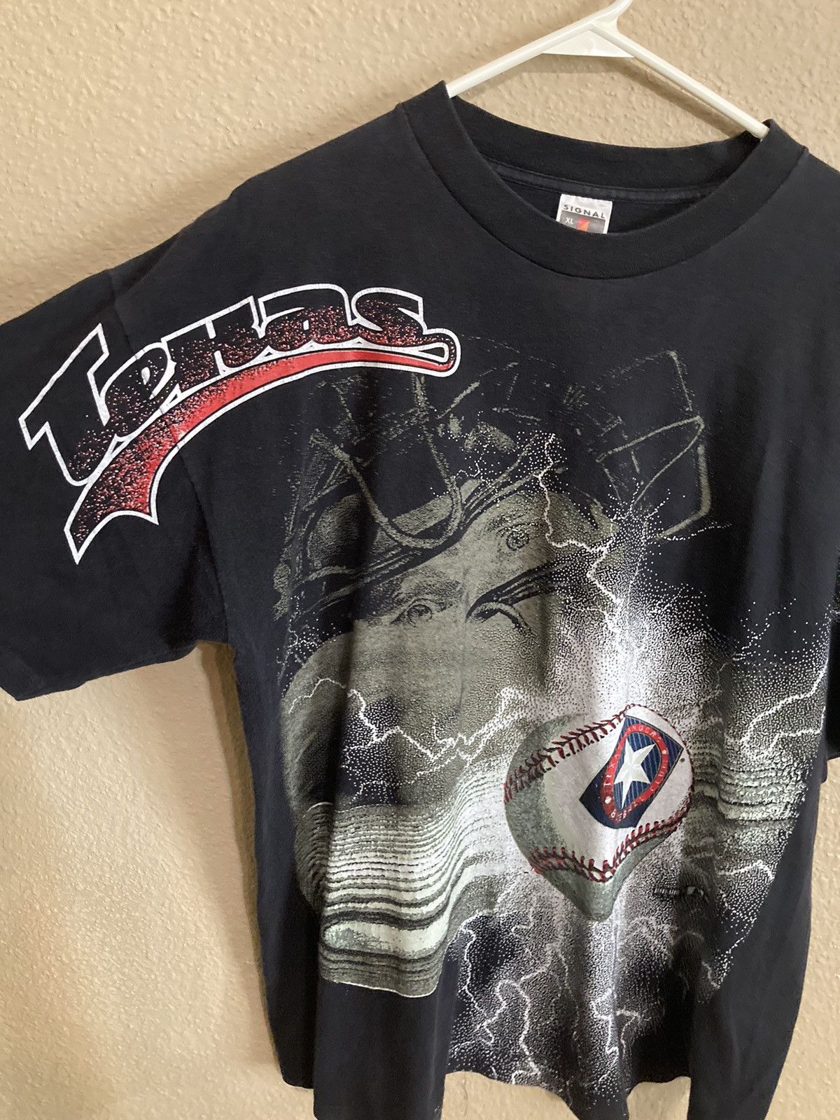 MLB × Vintage Vintage 90s MLB Texas Rangers AOP Graphic Lightning T- Shirt Size US XL / EU 56 / 4 - 5 Thumbnail