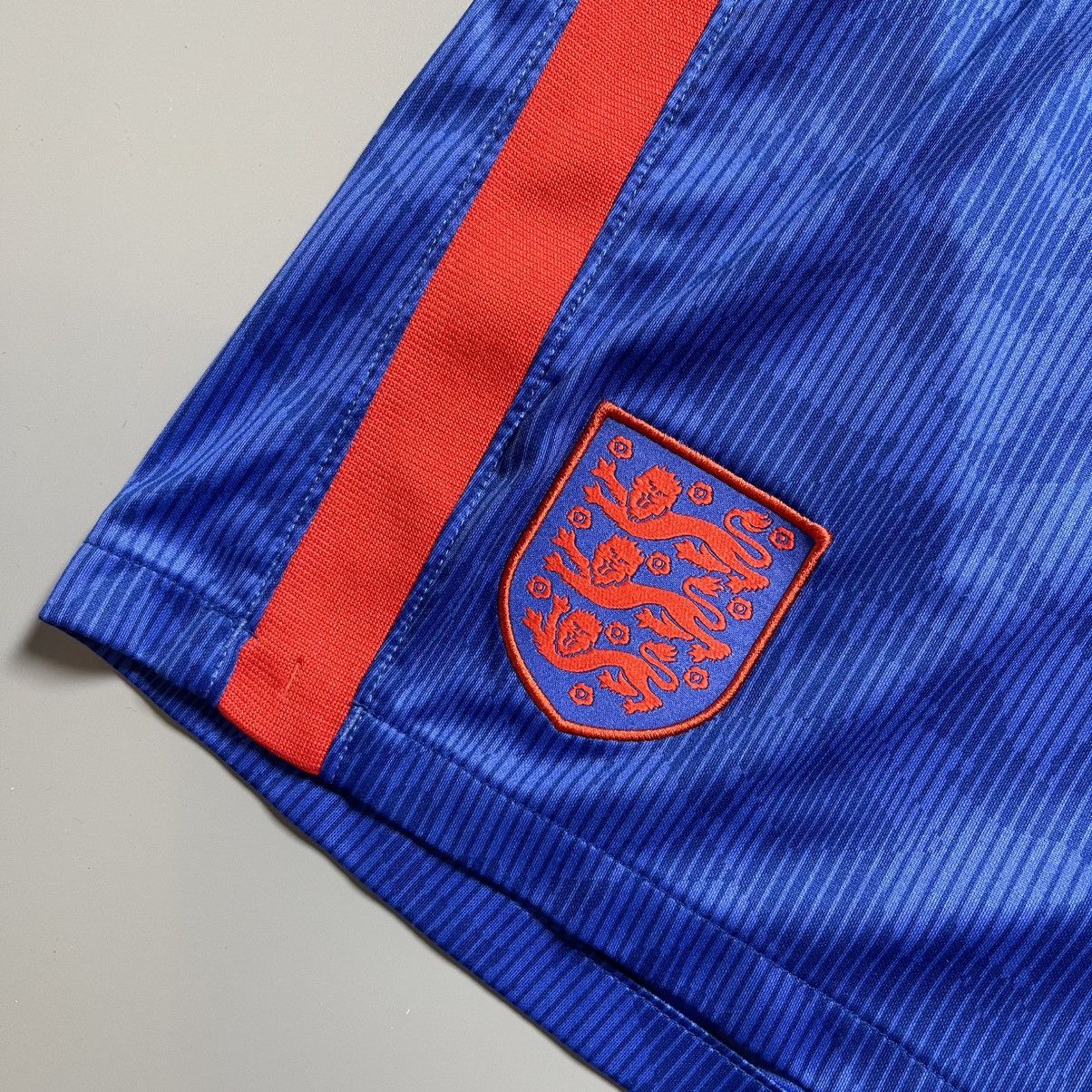 Nike × Vintage ENGLAND NIKE 2020 EURO FOOTBALL SOCCER AWAY SHORTS #7 Size US 38 / EU 54 - 2 Thumbnail