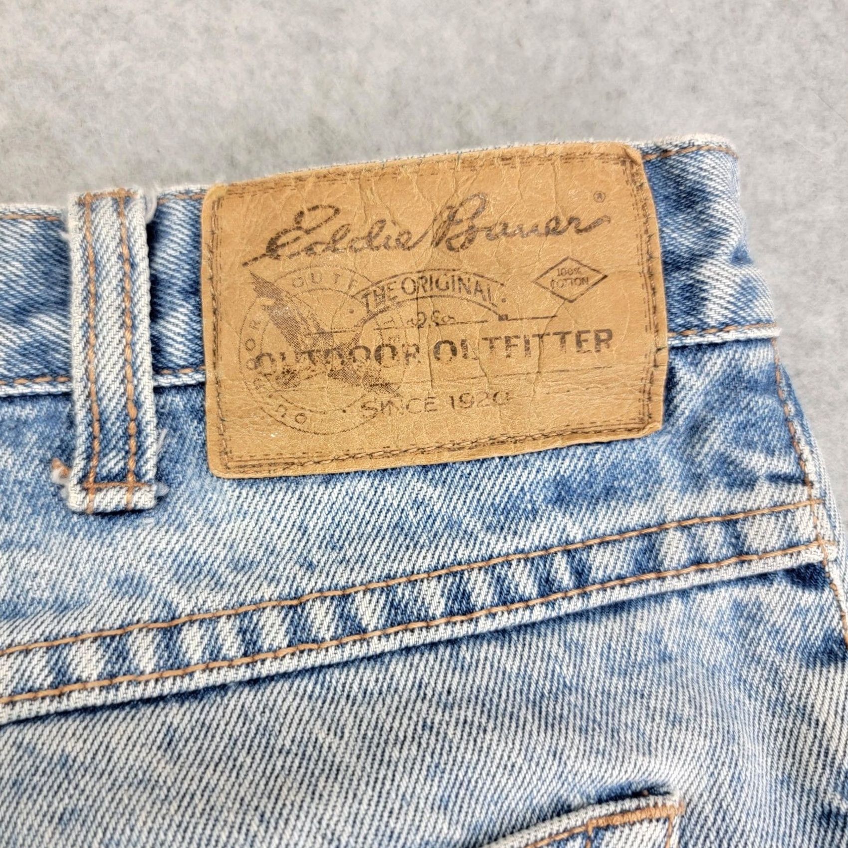 Eddie Bauer VINTAGE Eddie Bauer Jeans Mens 34x30 Light Wash Blue Denim 90s Hong Kong Made Size US 34 / EU 50 - 7 Thumbnail