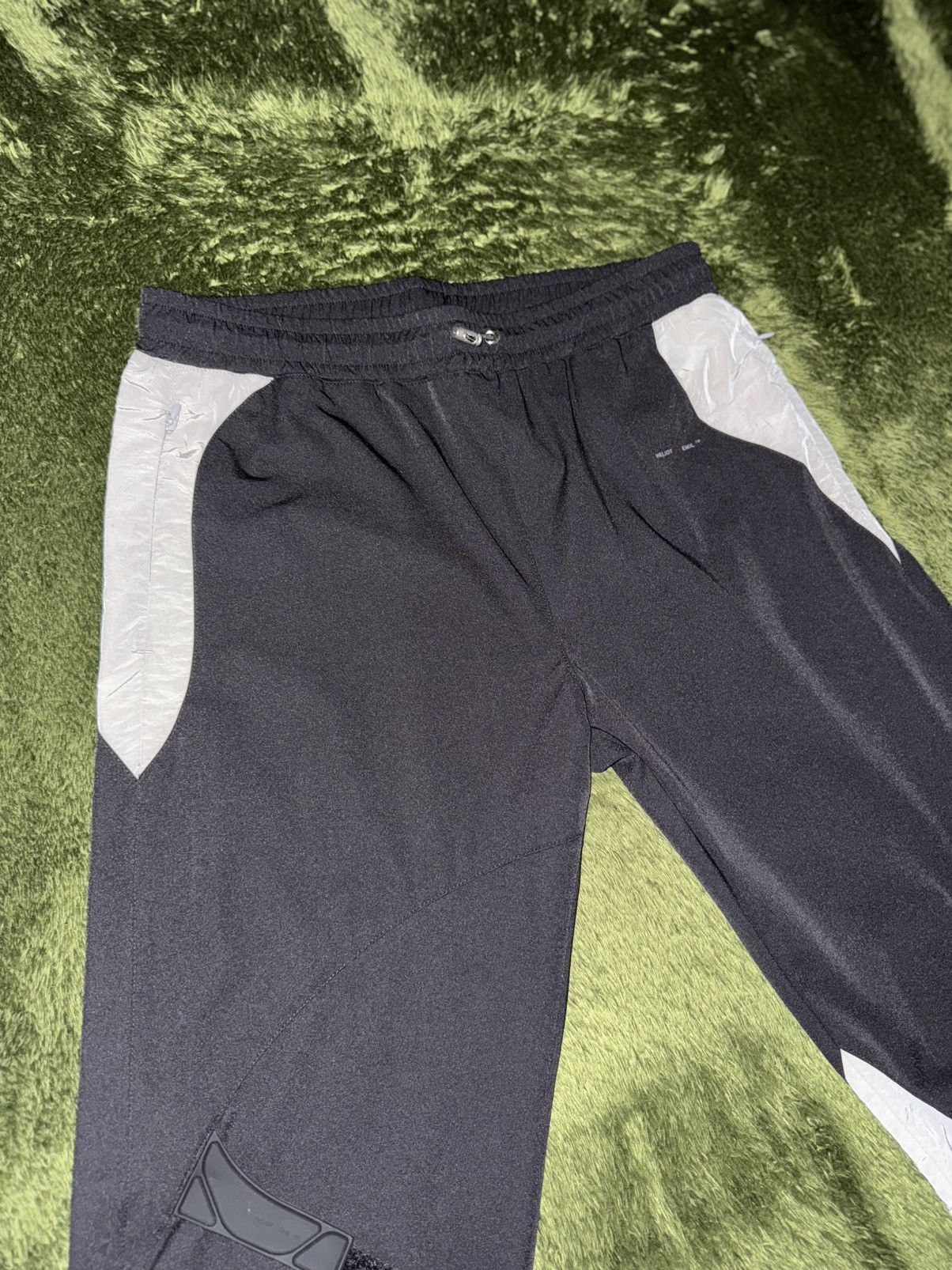 Heliot Emil [50] HELIOT EMIL Rubber Strap nylon blended Track Pants Size US 36 / EU 52 - 4 Thumbnail
