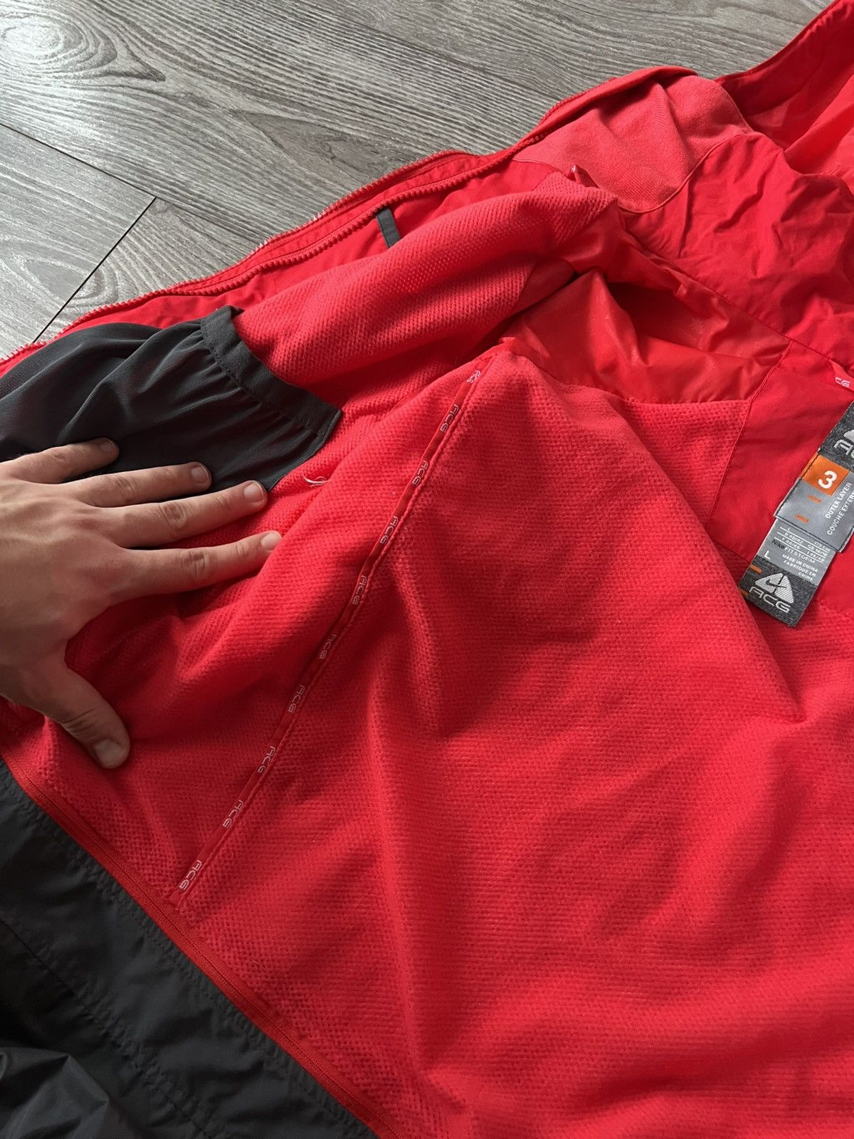Nike ACG Vintage Nike Acg Waterproof Gorpcore Red Men’s Reg Jacket Size US L / EU 52-54 / 3 - 19 Thumbnail