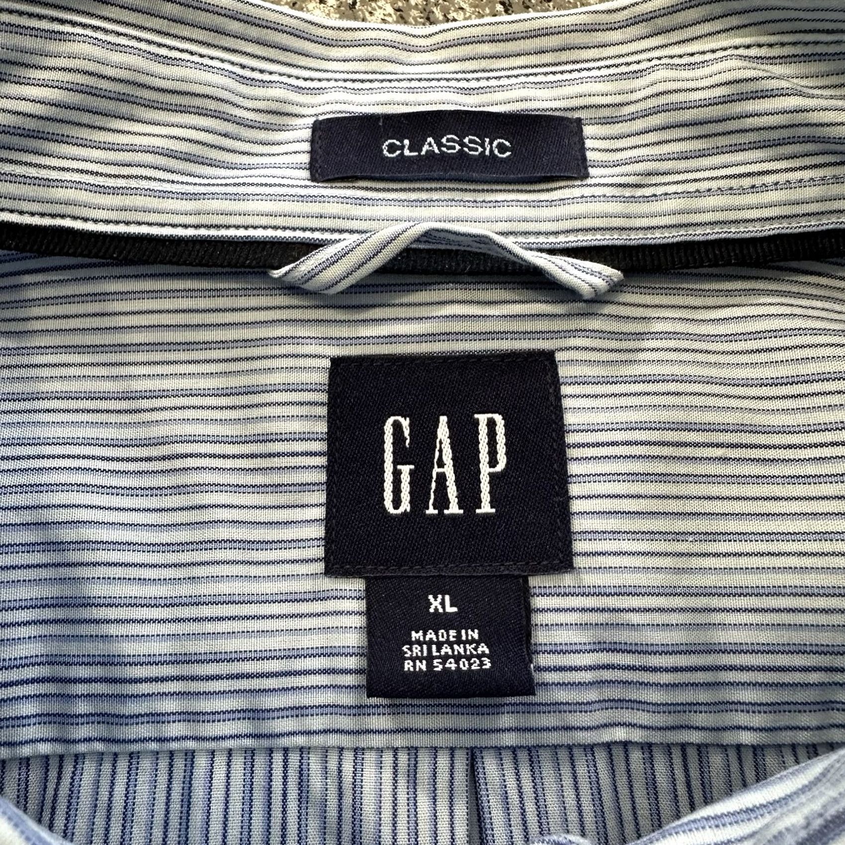 Gap Gap Shirt XL Mens Blue Striped Classic Button-Up 2004 Vintage Style Preppy Casual Workwear Shirt Size US XL / EU 56 / 4 - 4 Thumbnail