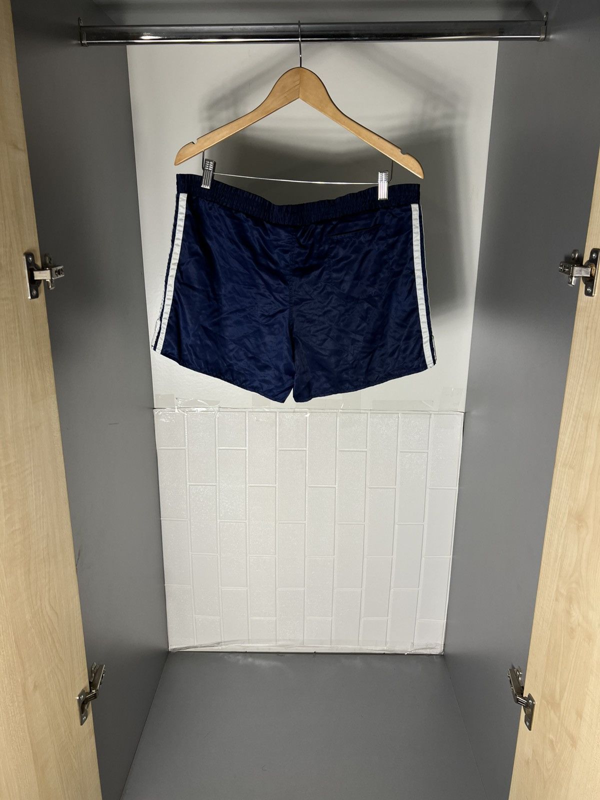 Adidas VINTAGE ADIDAS ORIGINAL EQUIPMENT RETRO SOCCER SHORTS 90s Size US S / EU 44-46 / 1 - 12 Thumbnail