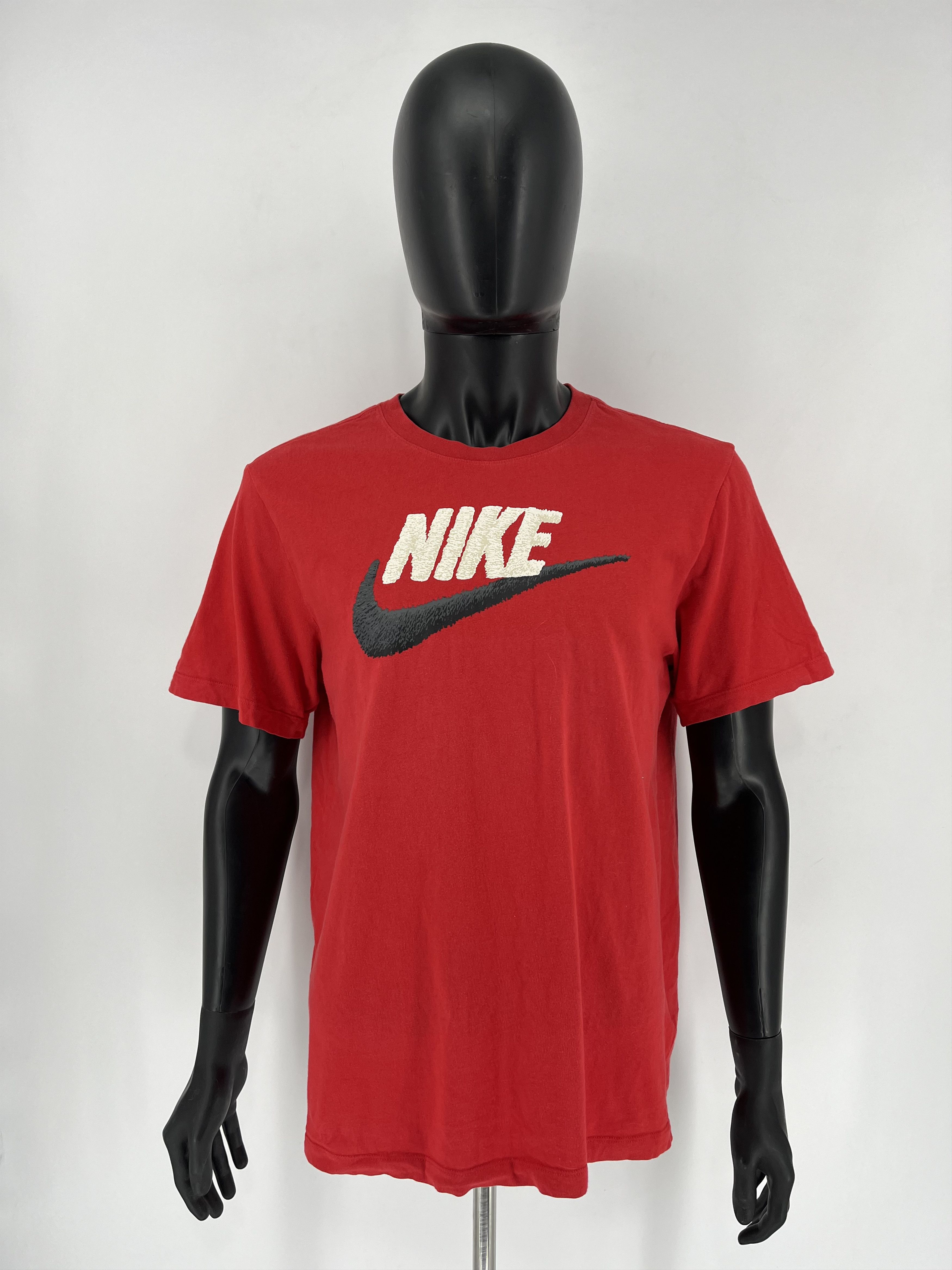 Nike Vintage Y2K Nike Big Logo Tee Travis Scott Style Grailed Size US L / EU 52-54 / 3 - 3 Thumbnail