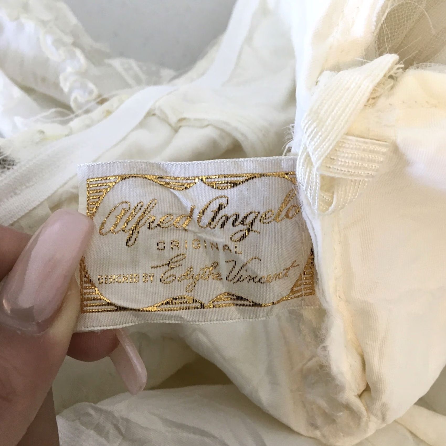 Vintage Vintage Alfred Angelo Ruffle Wedding Dress - US 1960s Lace S/M Size ONE SIZE - 7 Thumbnail