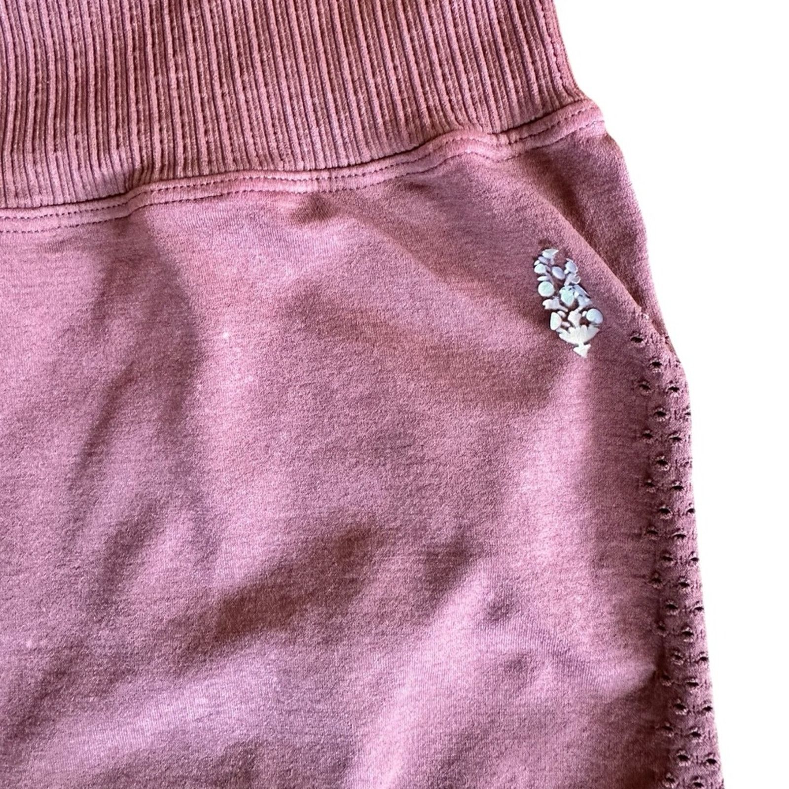 Free People Free People Good Karma Running Shorts – Nutmeg – Size M/L Size 28" / US 6 / IT 42 - 7 Thumbnail