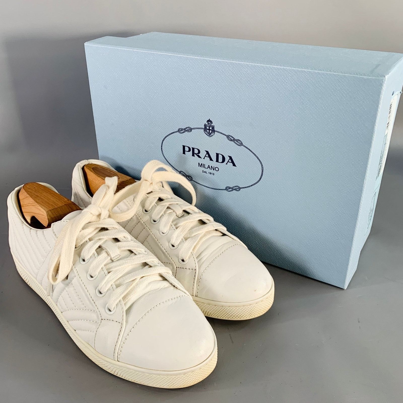 PRADA Size 8 White Leather Quilted Low Top Sneakers