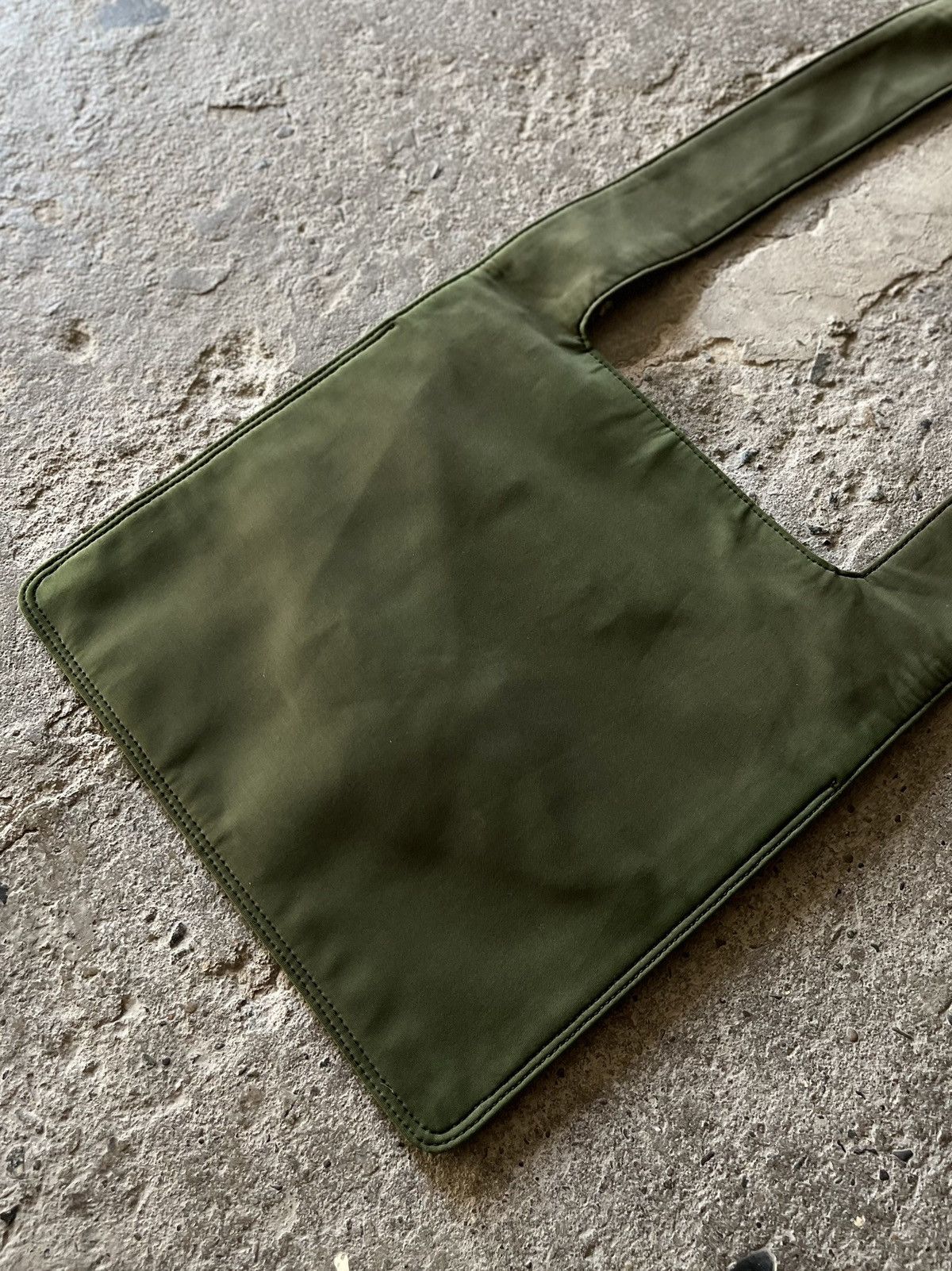 Miu Miu Archive Miu Miu - Prada SS99 Tactical Velcro Cross Body Size ONE SIZE - 10 Thumbnail