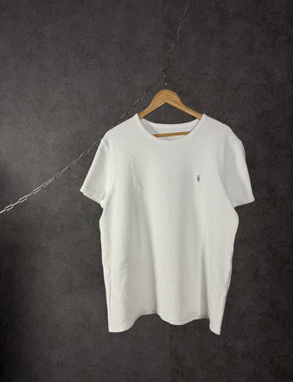 Allsaints Allsaints designer logo heavy tee Size US L / EU 52-54 / 3 - 1 Thumbnail