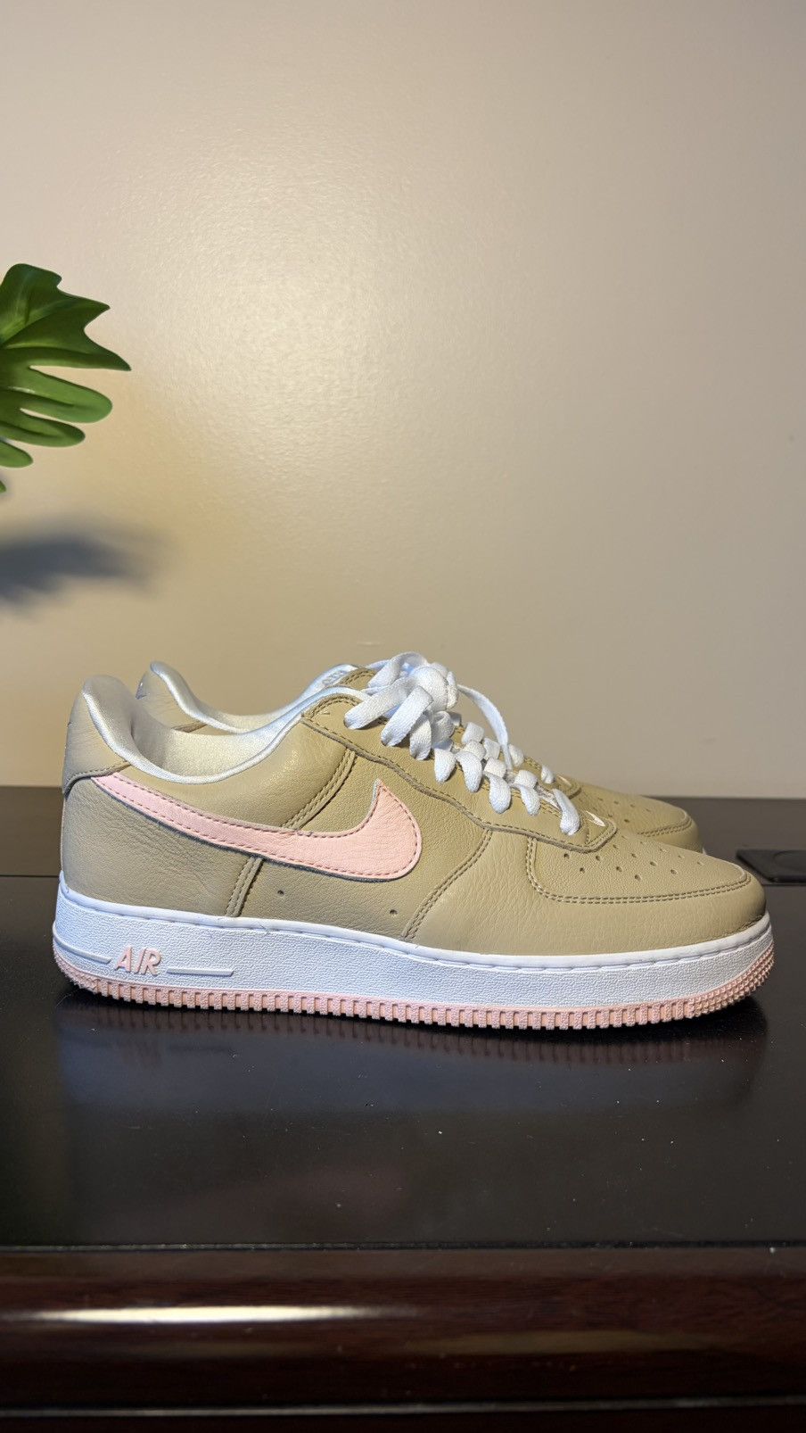 Nike Nike Air Force 1 Low Beige Pink Swoosh Size 8.5 Size US 8.5 / EU 41-42 - 2 Thumbnail
