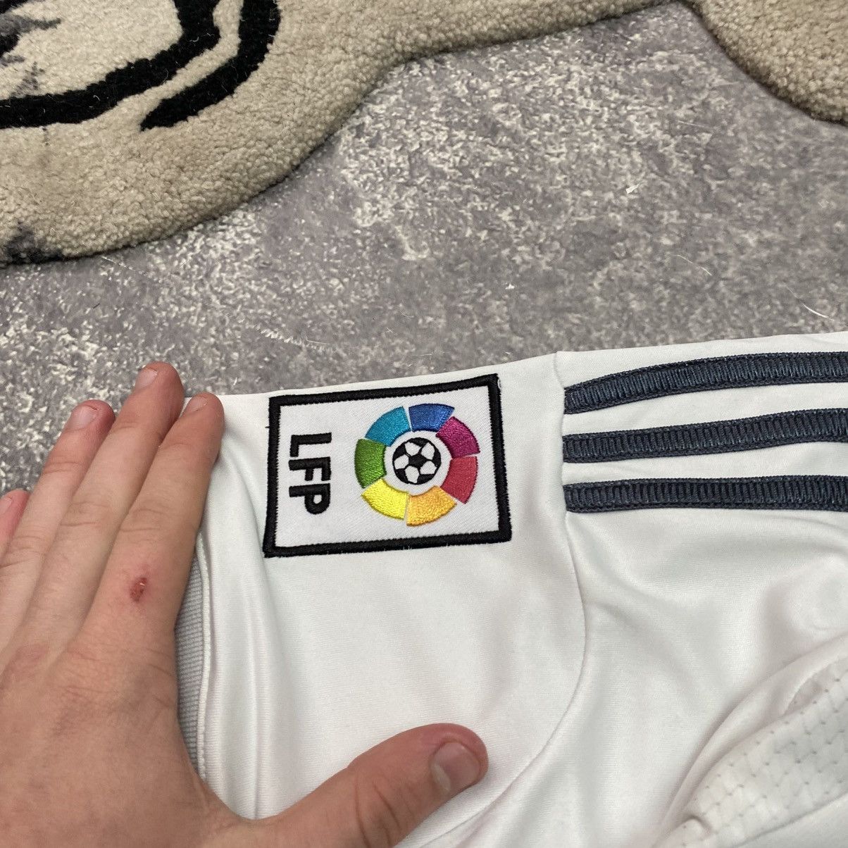 Adidas Vintage Adidas Real Madrid 2013 Home soccer jersey size M Size US M / EU 48-50 / 2 - 6 Thumbnail