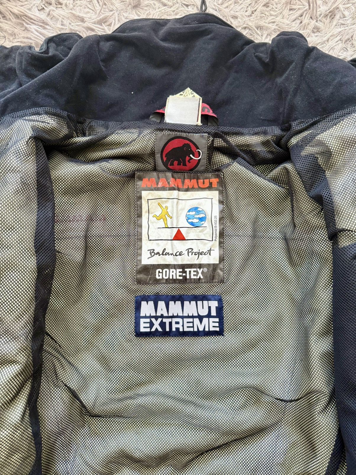 Mammut 00s Mammut Extreme Windbreaker Light Jacket Gore-Tex XCR Size US S / EU 44-46 / 1 - 20 Thumbnail