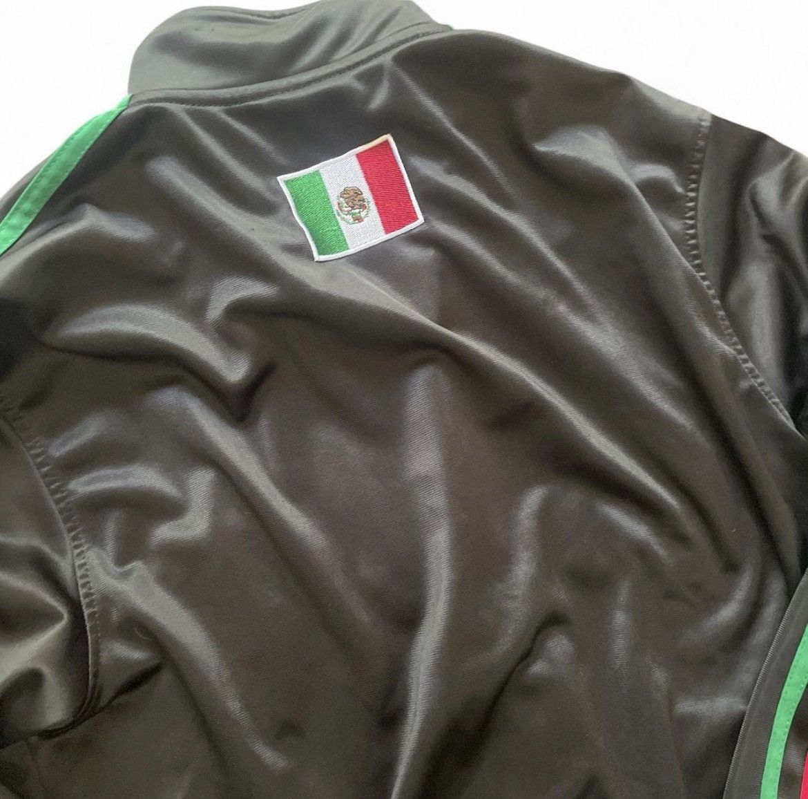Vintage Black and green vintage Mexico track jacket jacket Size US M / EU 48-50 / 2 - 4 Thumbnail