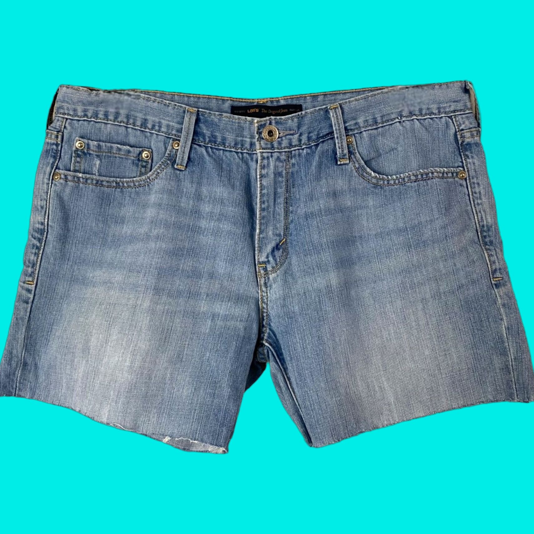 Levi's Levi's Boyfriend Jeans Shorts Womens 10 Blue Light Wash Raw-Hem Denim Shorts Size 32" / US 10 / IT 46 - 1 Thumbnail