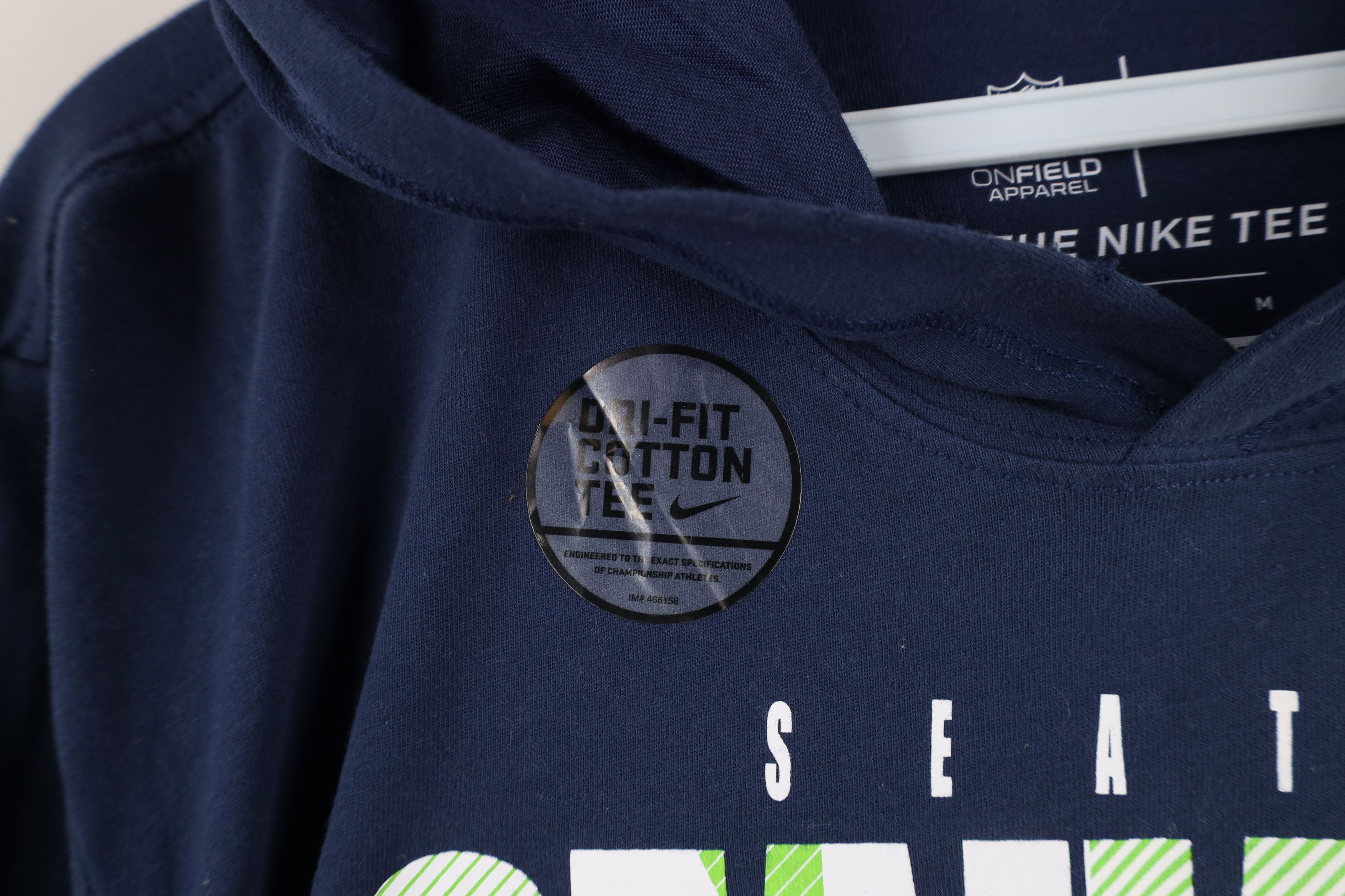 Nike × Vintage New Nike On Field Seahawks Football Hoodie Hooded T-Shirt Size US M / EU 48-50 / 2 - 5 Thumbnail
