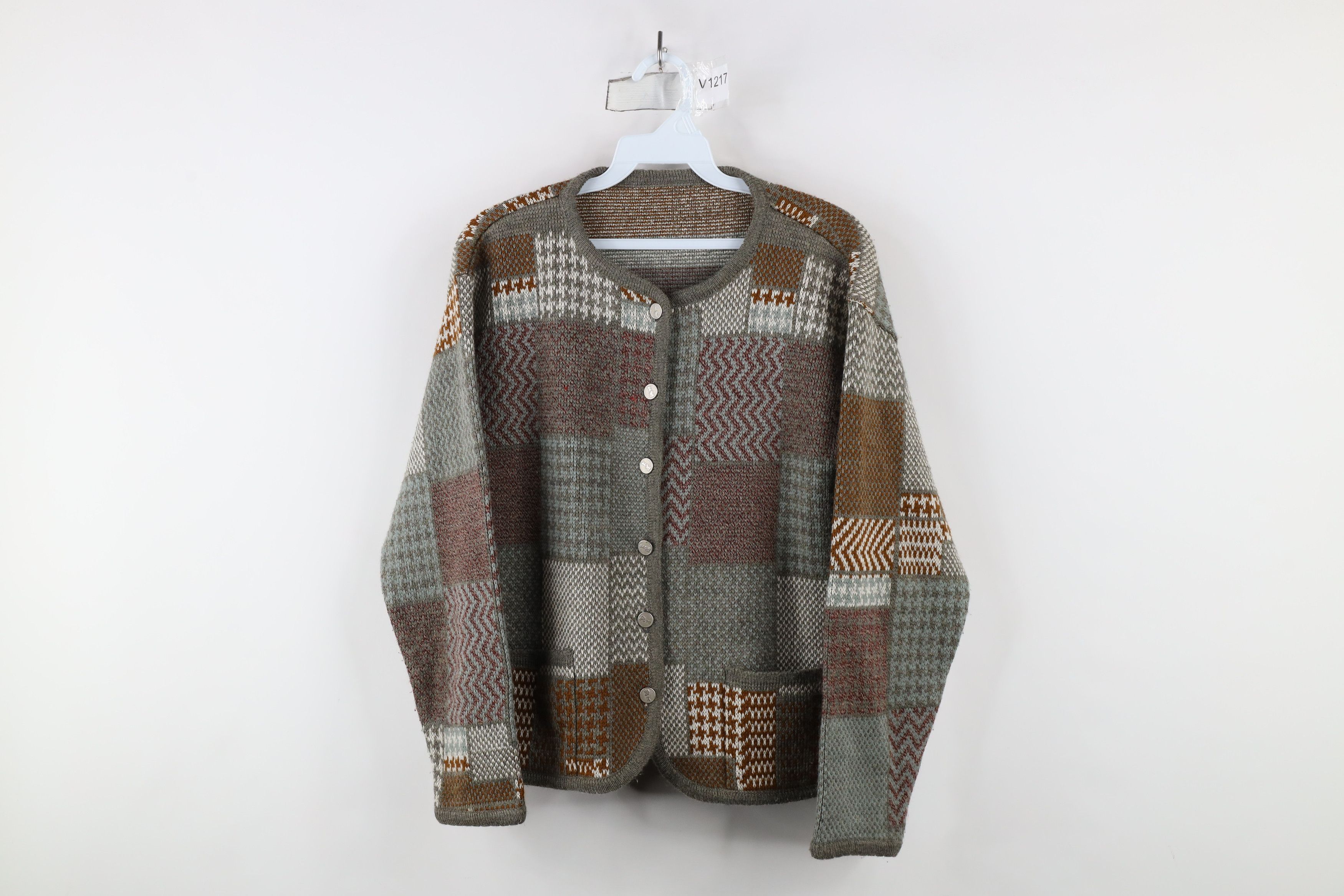 Vintage Vintage 90s Streetwear Checkered Patch Cardigan Sweater Size M / US 6-8 / IT 42-44 - 1 Thumbnail