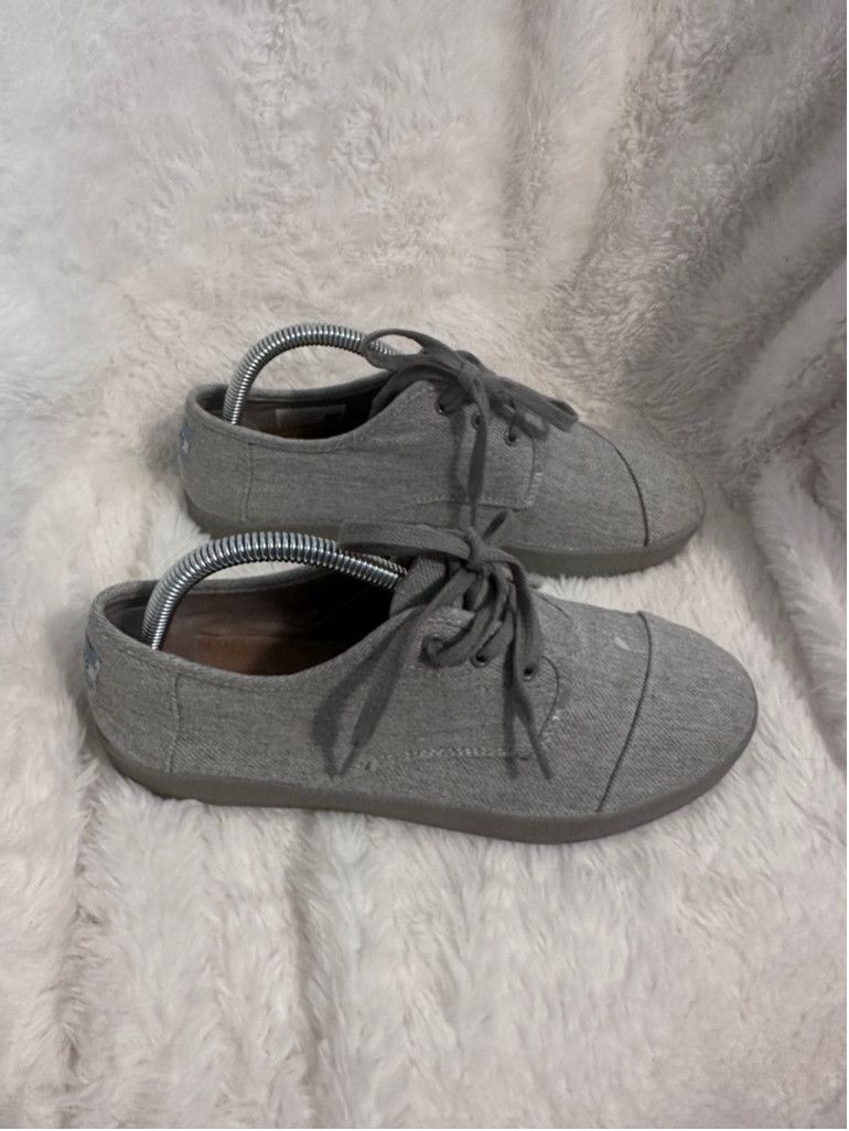 Toms Women's TOMS Gray Canvas Sneakers Size 6.5 Size US 6.5 / IT 36.5 - 3 Thumbnail