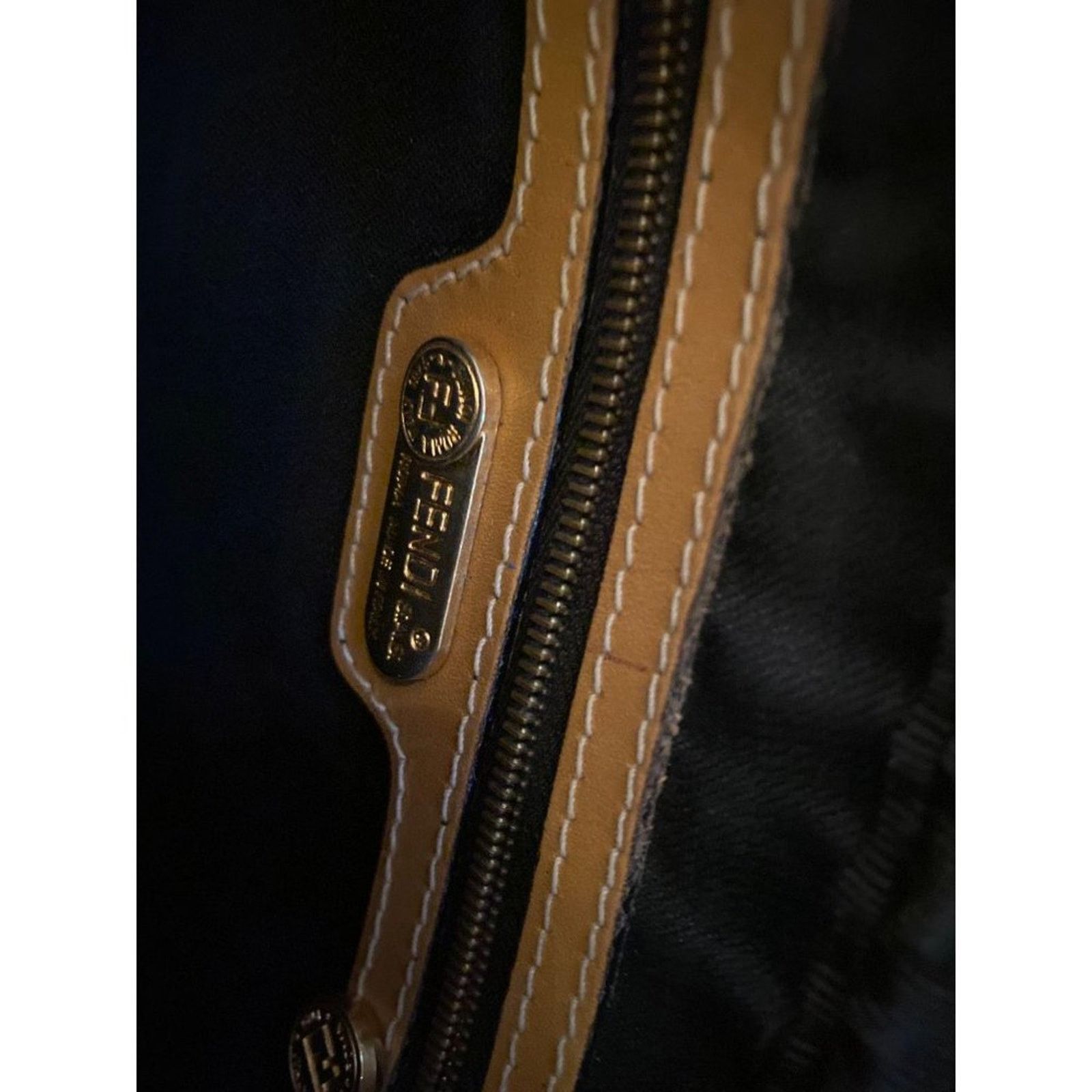 Fendi Fendi Stripe Leather Crossbody Handbag Size ONE SIZE - 7 Thumbnail