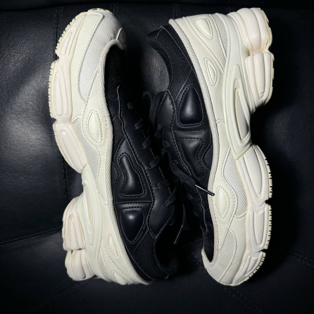 Adidas × Raf Simons Adidas Raf Simons Ozweego Cream White Fw18 Size US 9.5 / EU 42-43 - 5 Thumbnail
