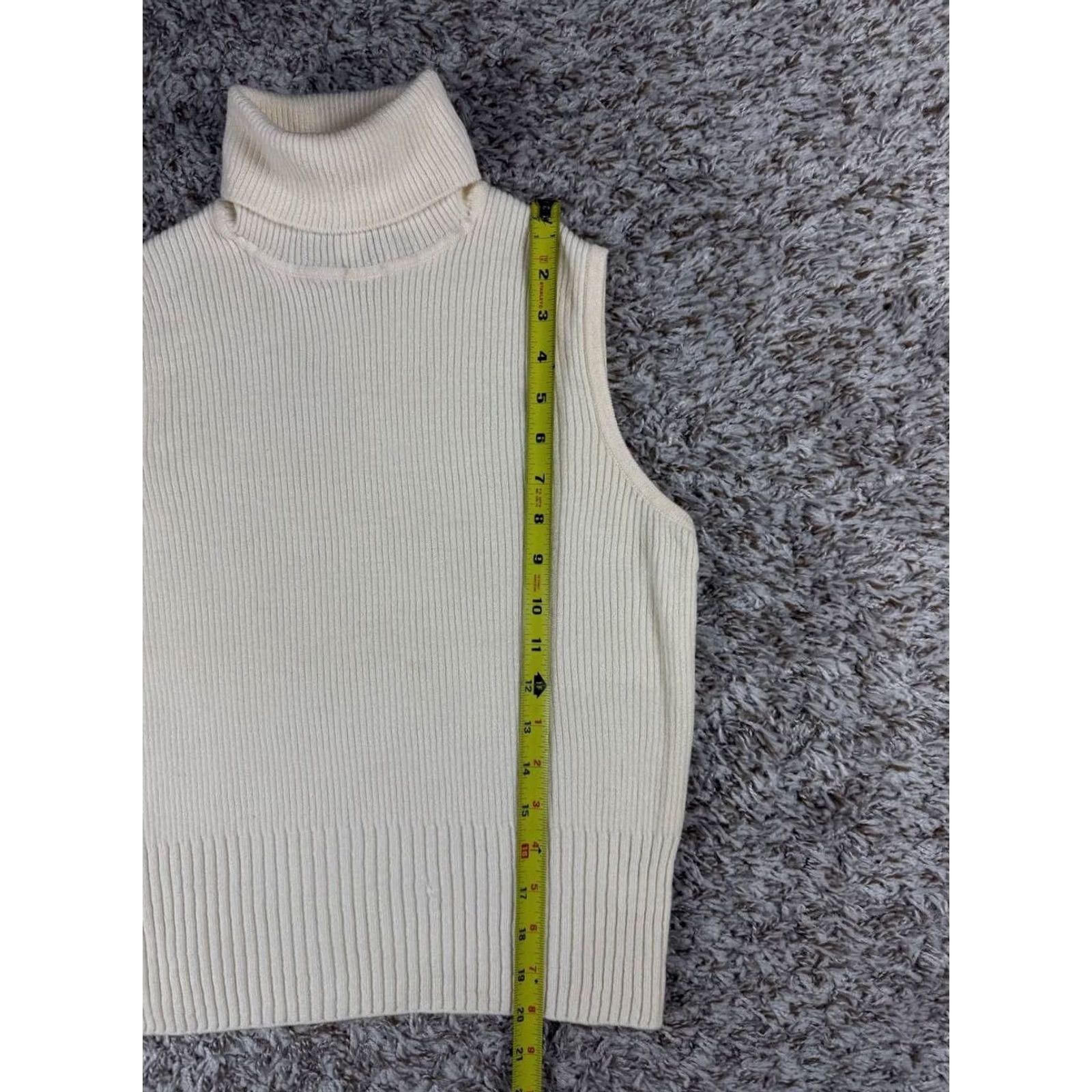 St. John St. John Sport Ivory Ribbed Sleeveless Turtleneck Knit Sweater Size M Women Size M / US 6-8 / IT 42-44 - 5 Thumbnail