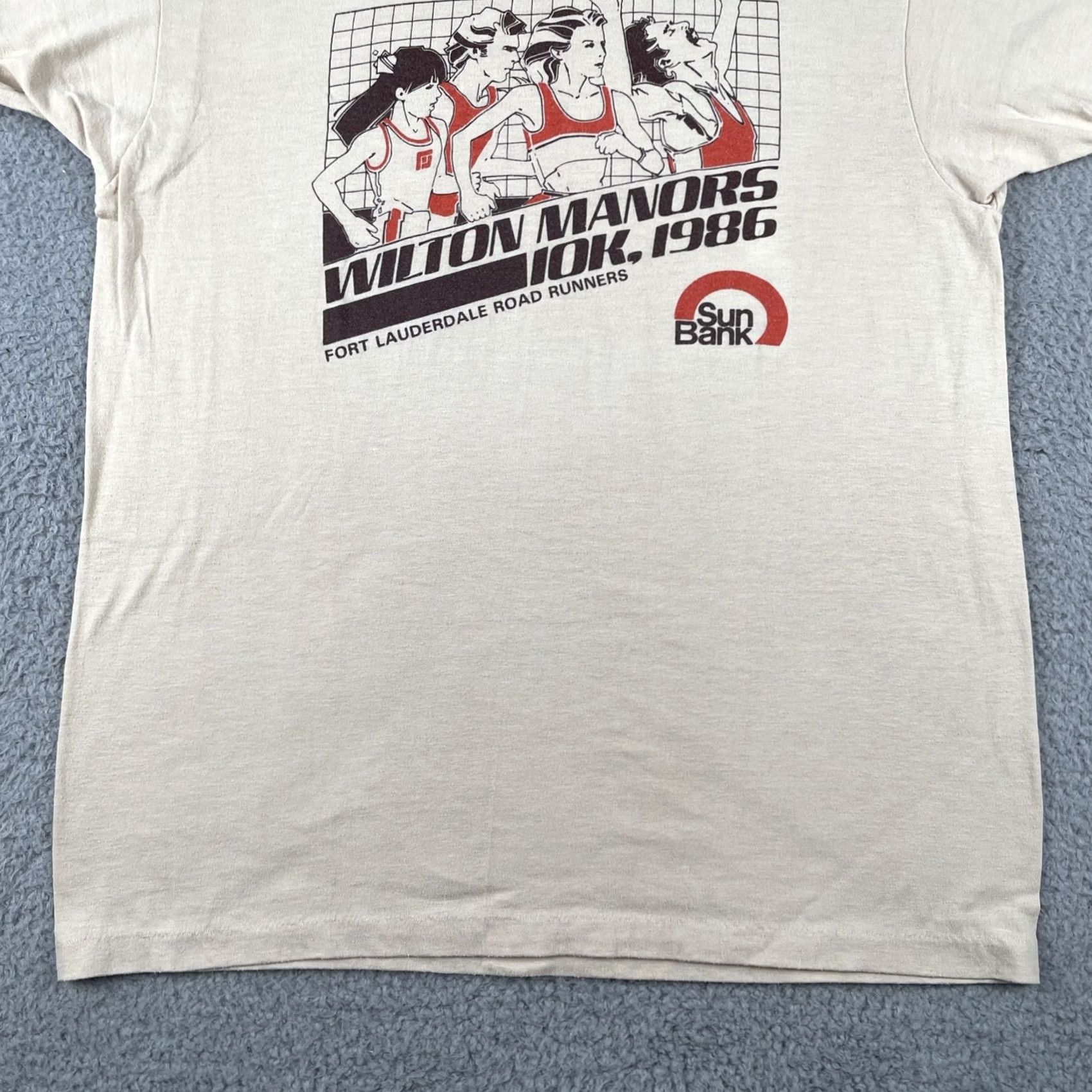 Hanes VINTAGE Hanes T-Shirt Mens L USA 80s Runner Fort Lauderdale Florida Beige Crew Neck Short Sleeve Man Size US L / EU 52-54 / 3 - 6 Thumbnail