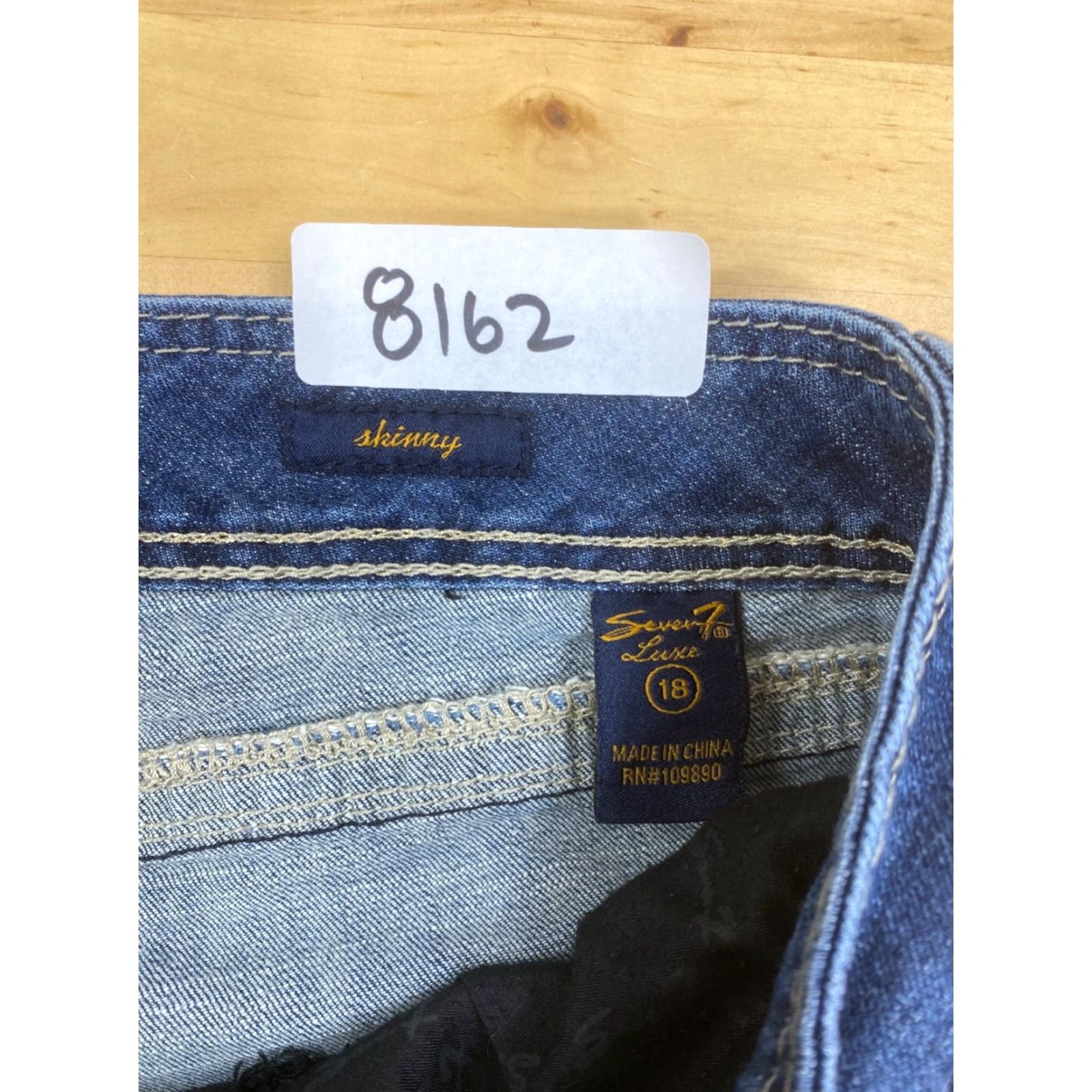 Vintage Seven7 Luxe Denim Jeans Womens 18 Skinny Mid Rise Dark Wash Distress 8162 Size 40" / US 18 - 4 Thumbnail