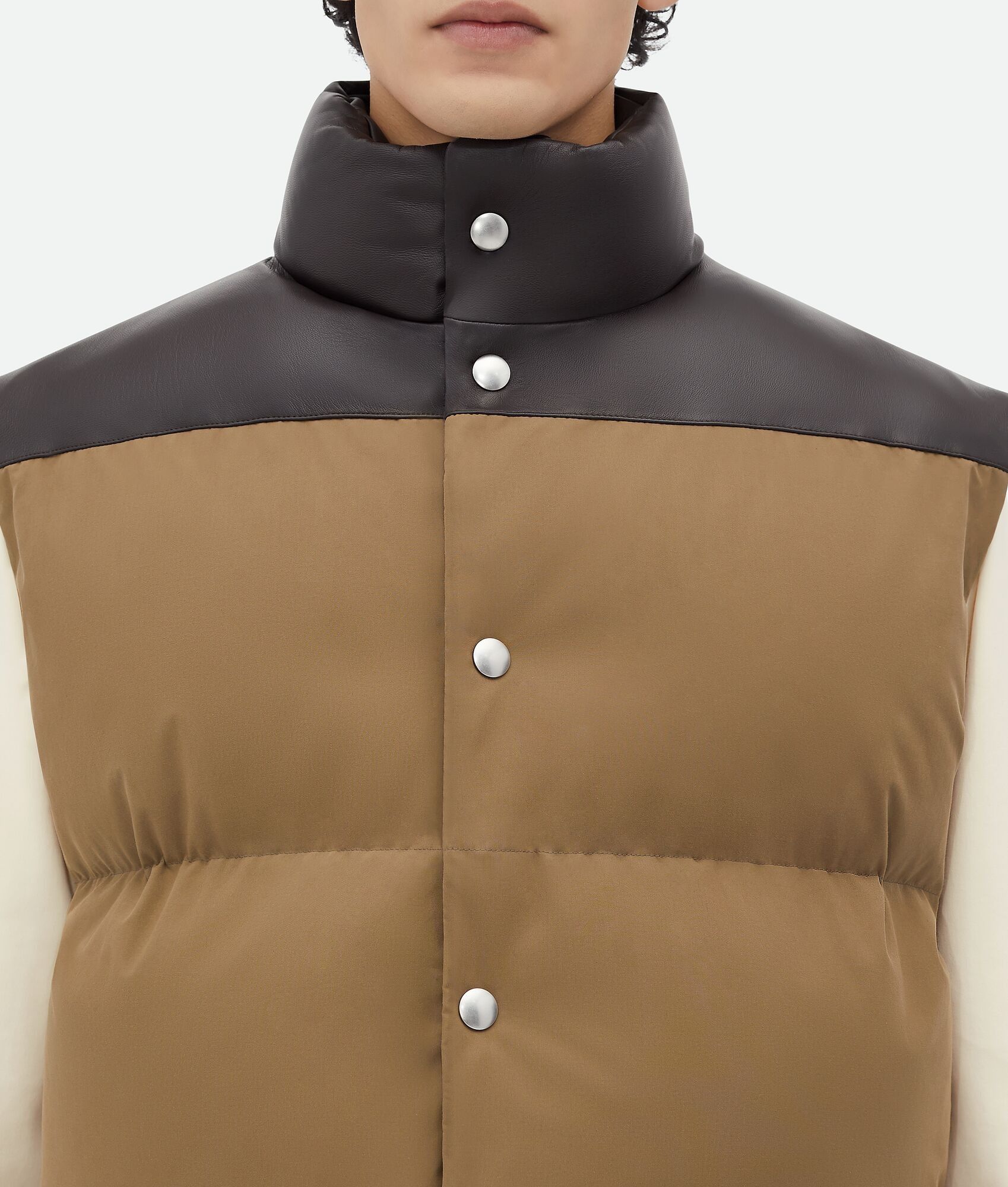 Bottega Veneta o1w1db10825 Frosted Poplin And Leather Gilet in Liana Size US S / EU 44-46 / 1 - 4 Thumbnail
