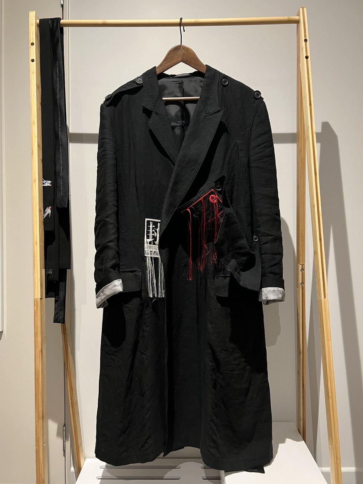 Yohji Yamamoto Yohji Yamamoto YYPH 21S/S look3 embroidered linen coat Size US S / EU 44-46 / 1 - 2 Thumbnail