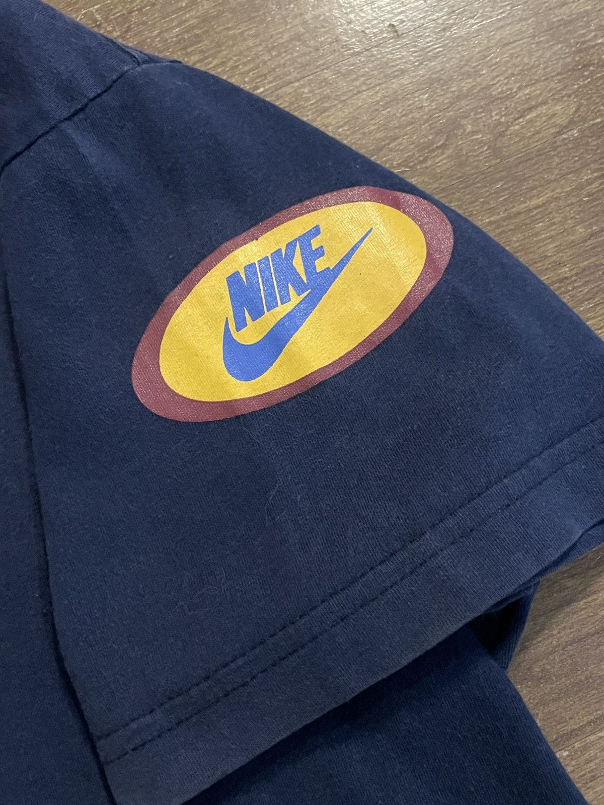 Nike Vintage NIKE gray tag shirt size S Size US S / EU 44-46 / 1 - 3 Thumbnail