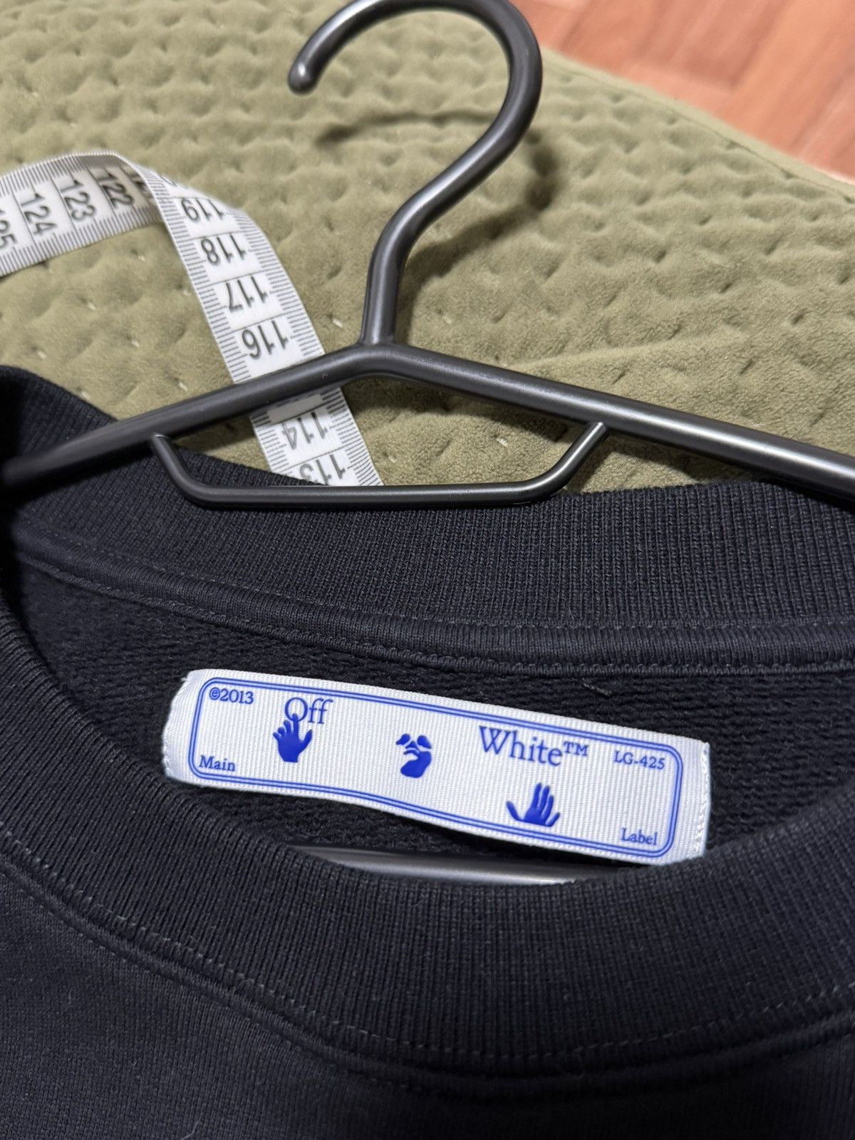 Off-White OFF WHITE CARAVAGGIO SWEATSHIRT Size US L / EU 52-54 / 3 - 7 Thumbnail