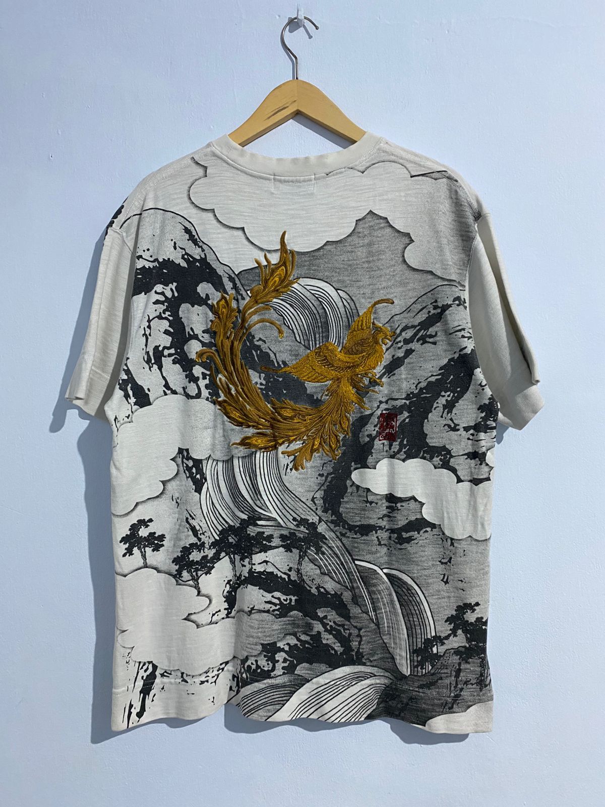Japanese Brand Japanese Karakuri Sukajan Phoenix T shirt Size US L / EU 52-54 / 3 - 3 Thumbnail