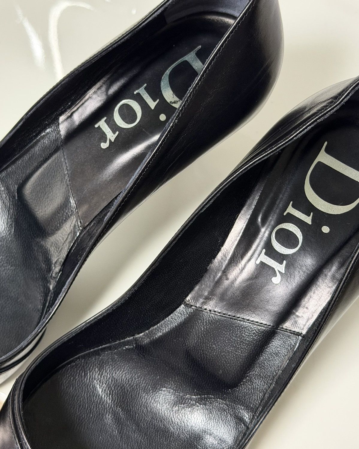 Dior CHRISTIAN DIOR Vintage Logo Plate Leather Pointed Pumps Size US 7 / IT 37 - 6 Thumbnail