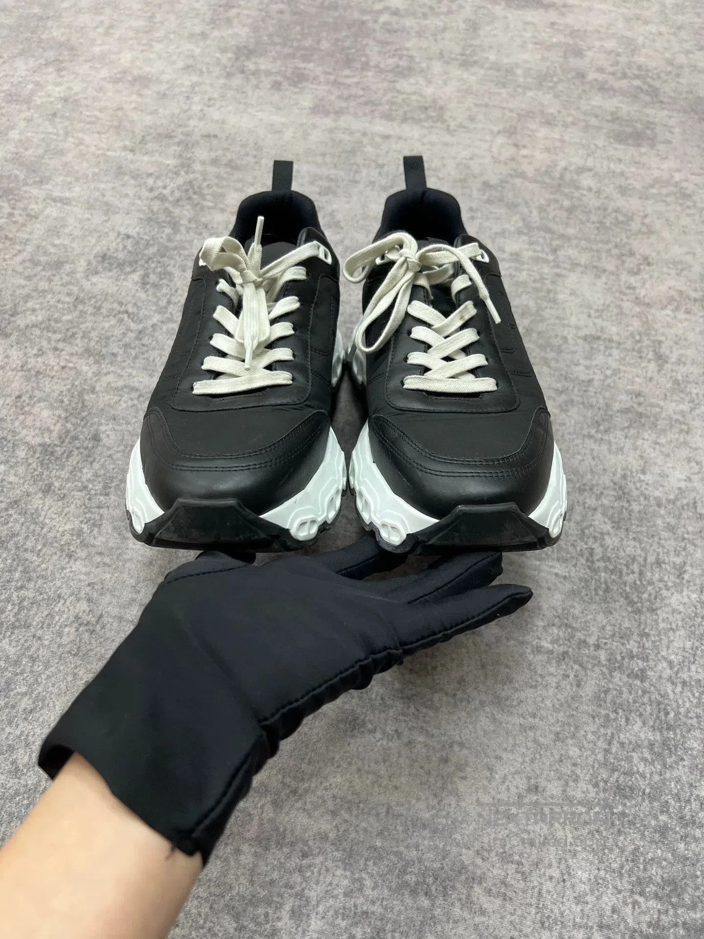 Hermes Hermes Thick Sole Sneakers in Black. Size US 10.5 / EU 43-44 - 5 Thumbnail