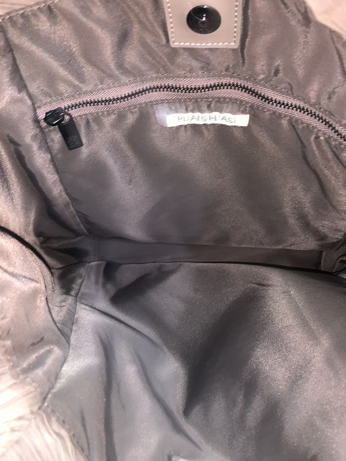 Pleats Please Issey Miyake Pleats Please By Issey Miyake Size ONE SIZE - 4 Thumbnail