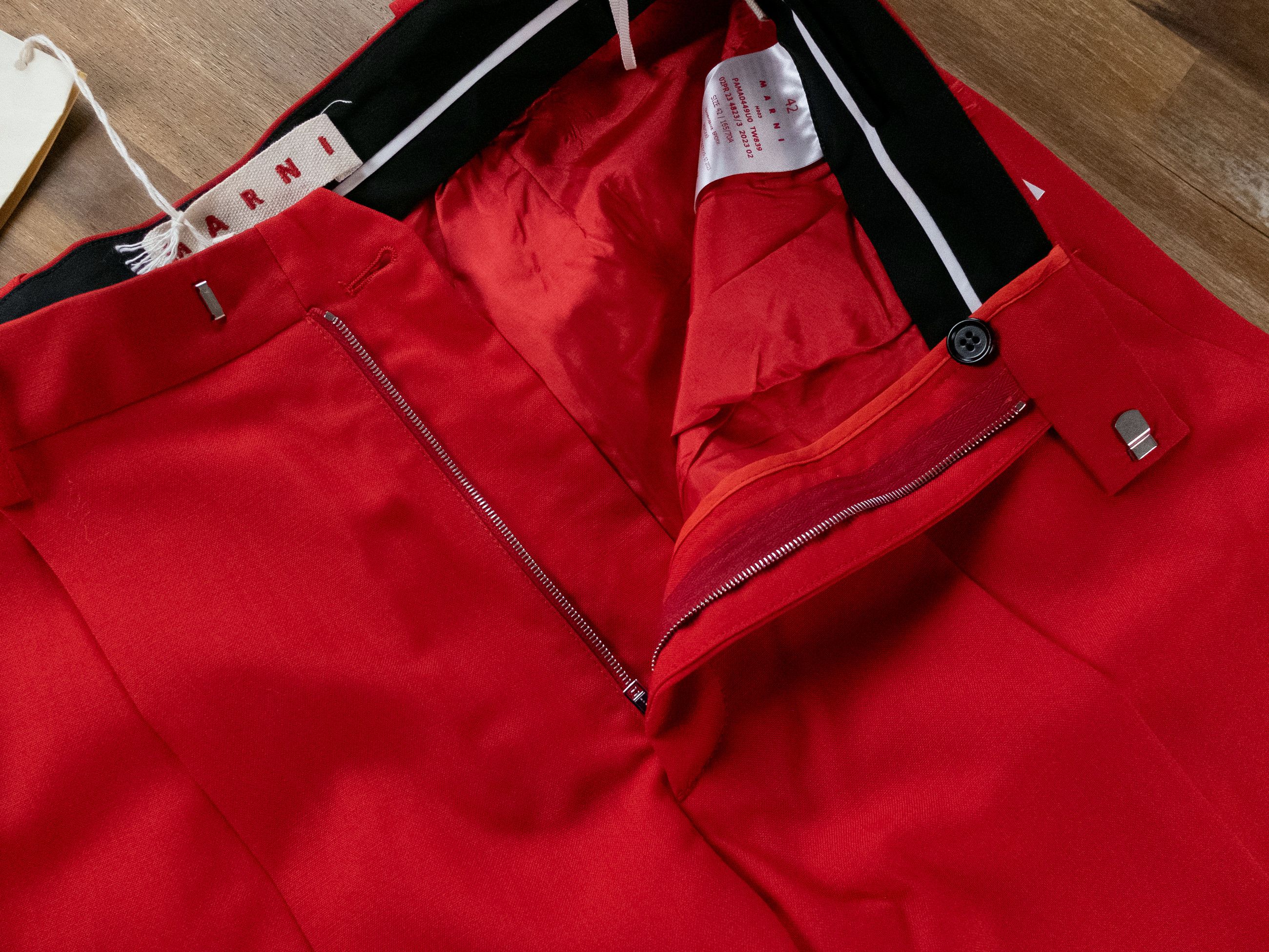 Marni MARNI red pleated front wool straight pants trousers 6 42 Size 28" / US 6 / IT 42 - 9 Thumbnail