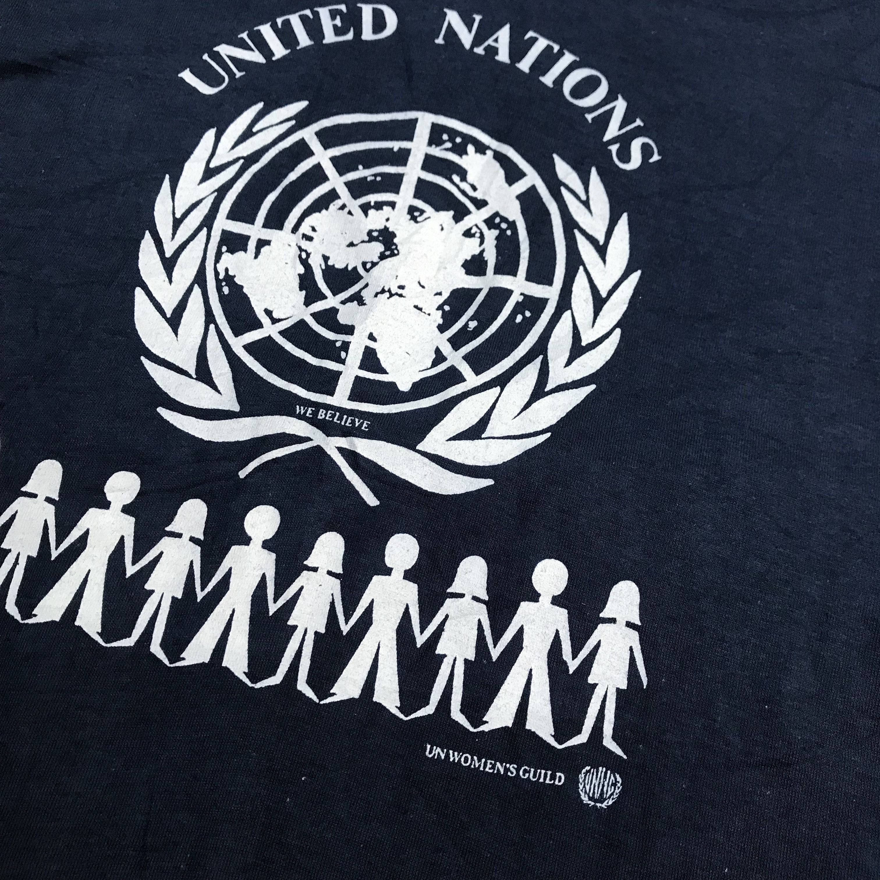 Vintage Vintage 90s Tshirt United Nations 50:50 Material Single stit Size US M / EU 48-50 / 2 - 3 Thumbnail