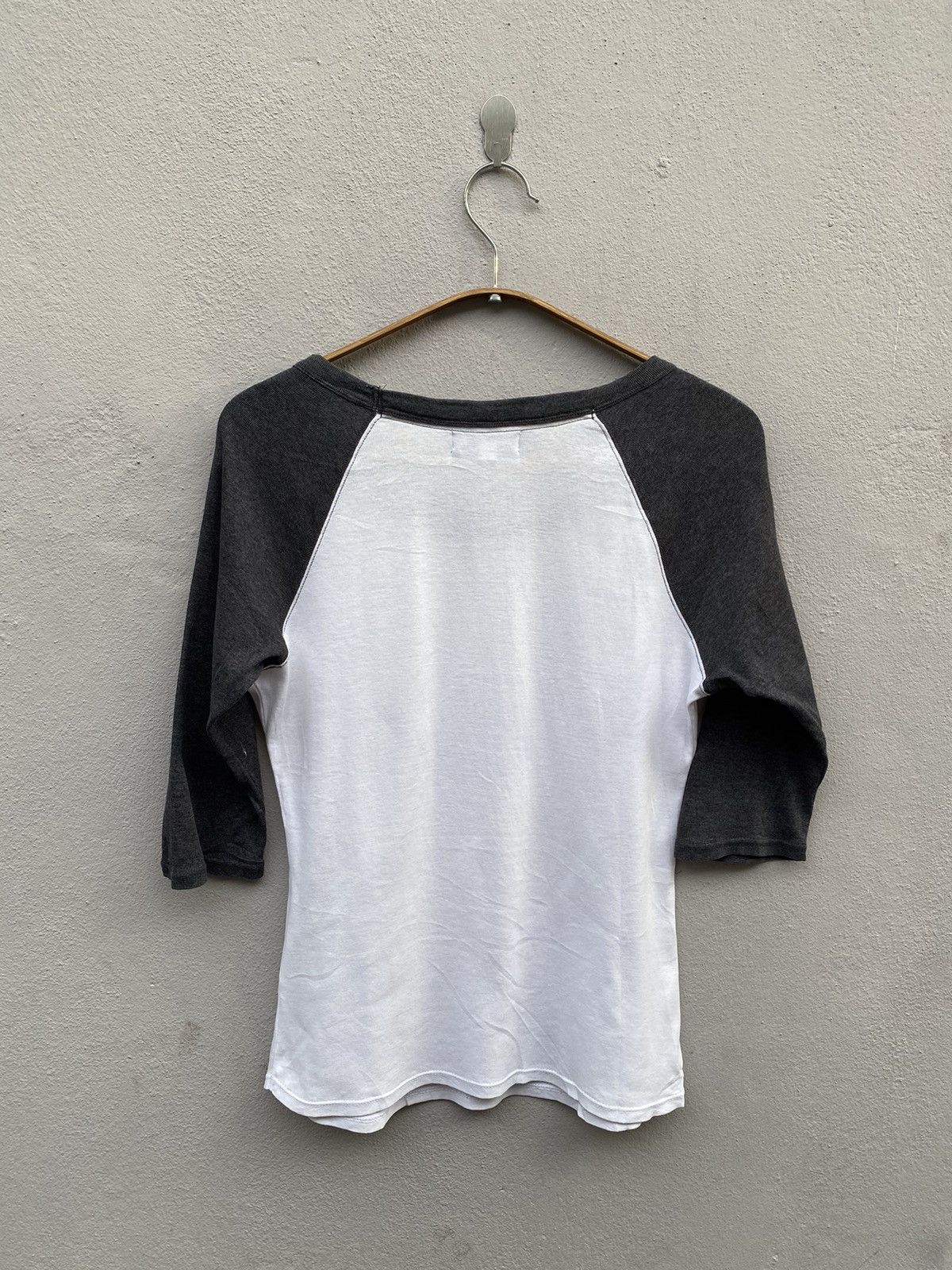 Burberry BURBERRY “Blue Label” Biglogo Raglan Tshirt Size XS / US 0-2 / IT 36-38 - 8 Thumbnail